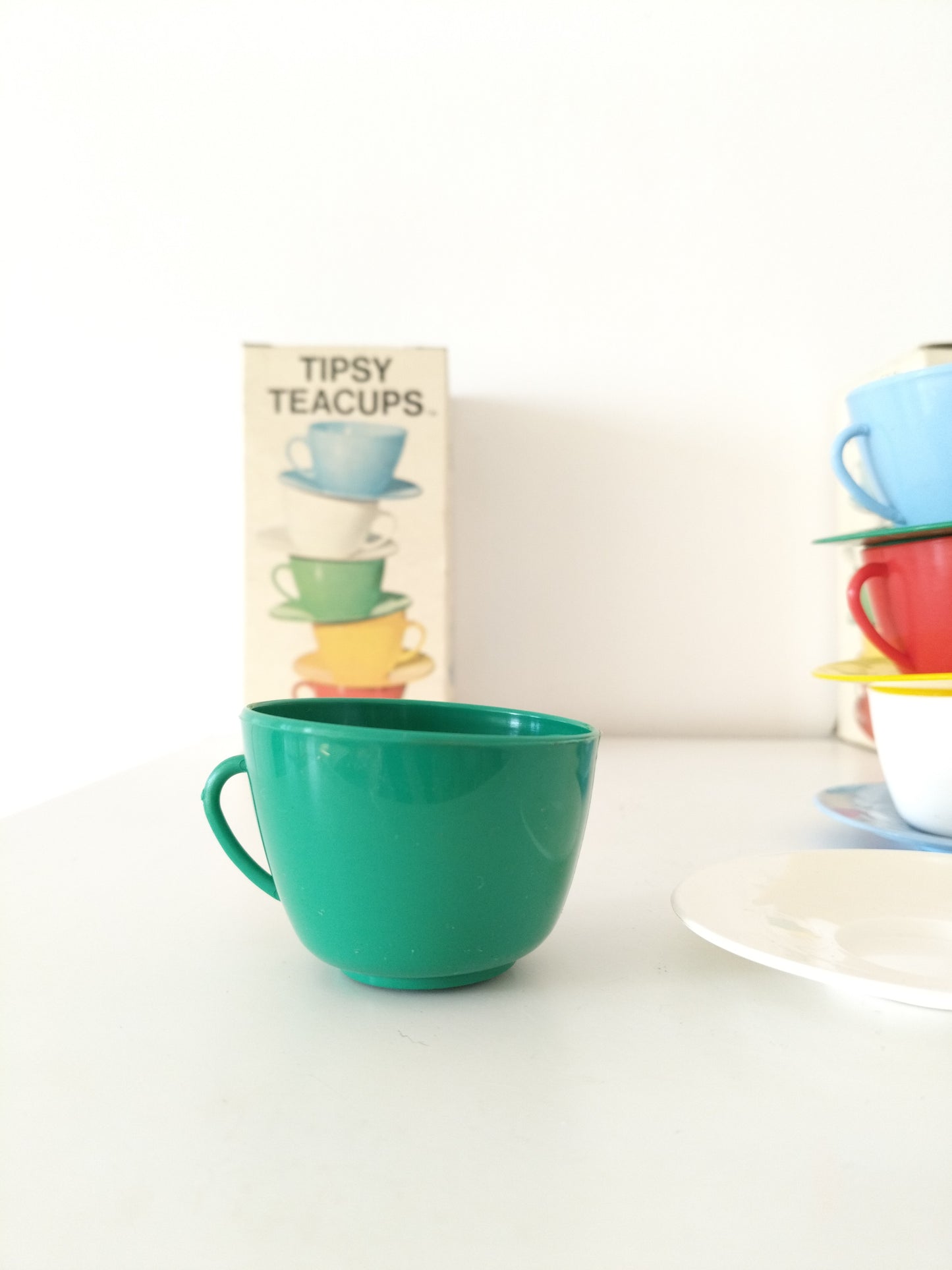 Jouet jeu dinette Tipsy teacups child guidance toys