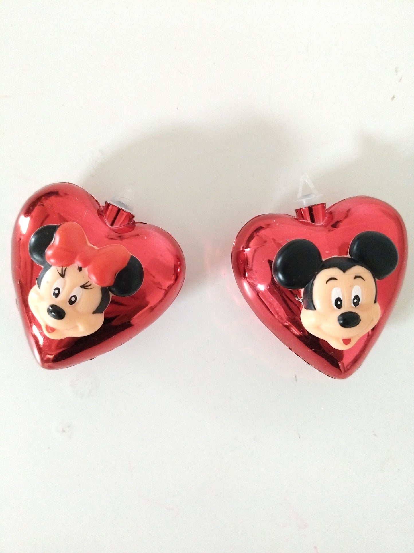 2 cœurs Mickey et Minnie de Noël en plastique à suspendre