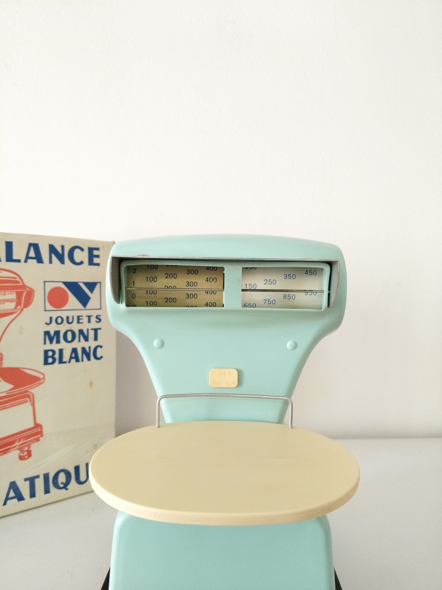 Ancienne balance de marchande jouets Mont Blanc