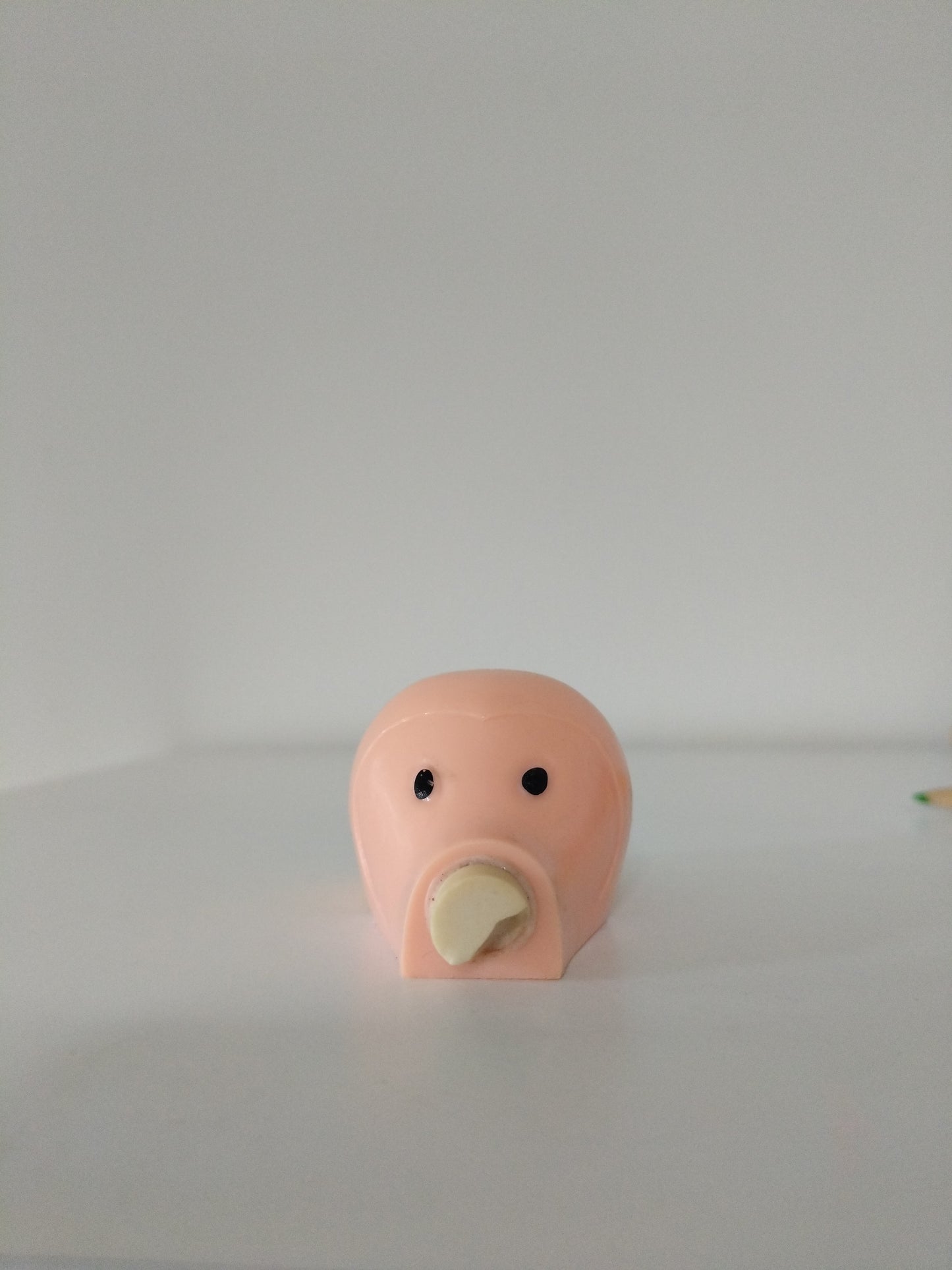 Hérisson miniature taille-crayon, porte-crayon et gomme 80's couleur au choix