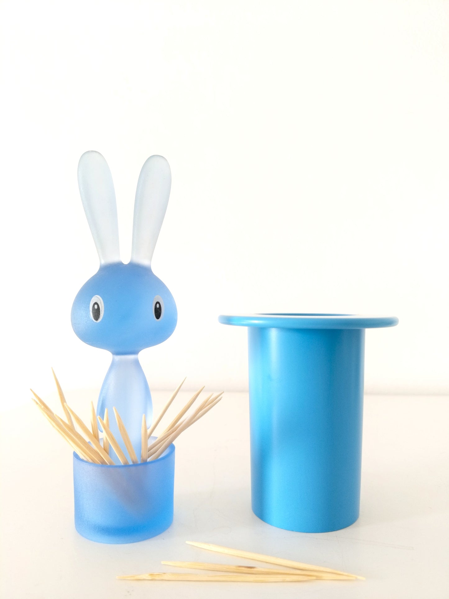 Distributeur de cure-dents Magic Bunny Alessi 1998
