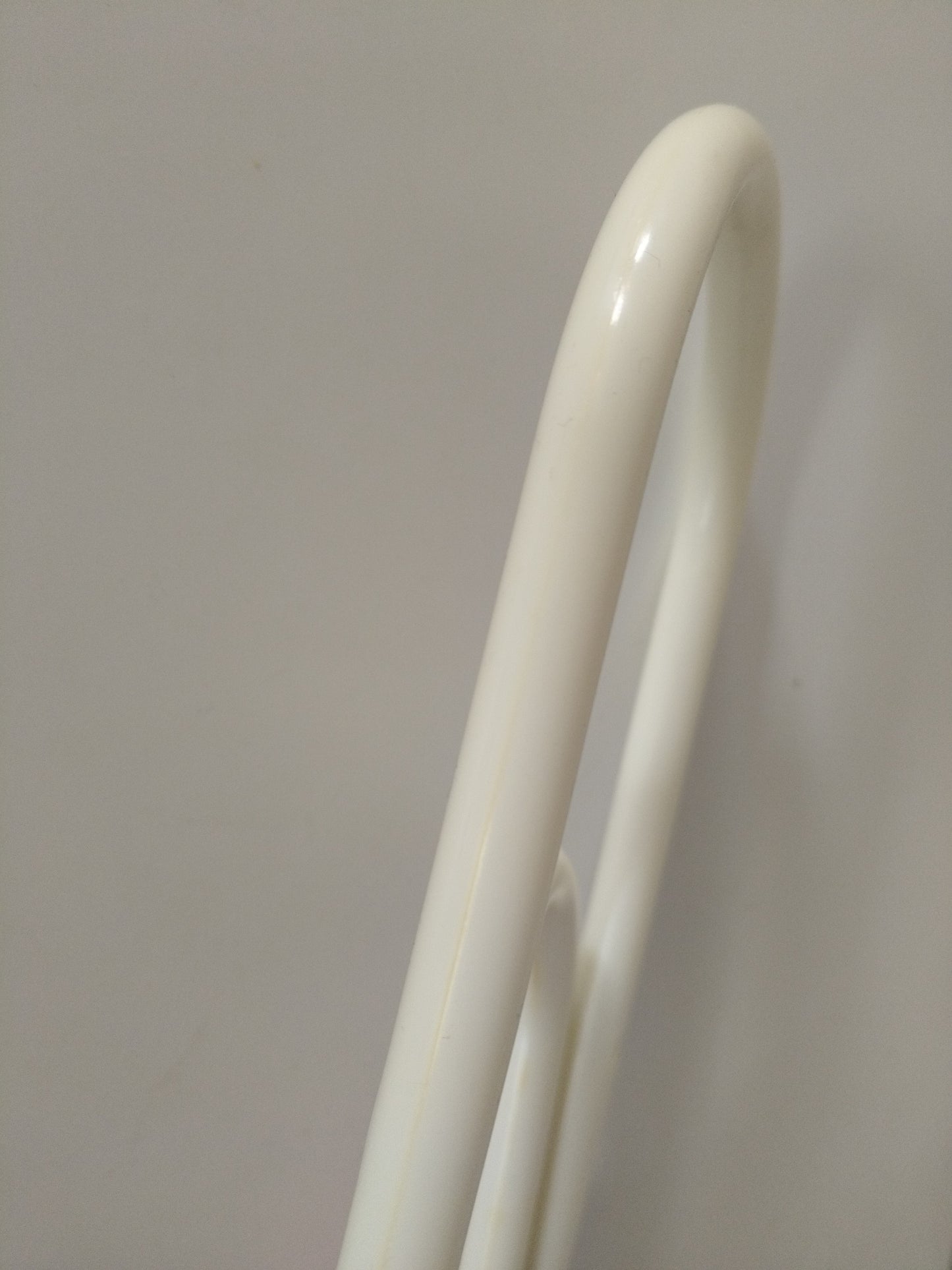 Trombone géante murale en plastique Flair "clip-up"