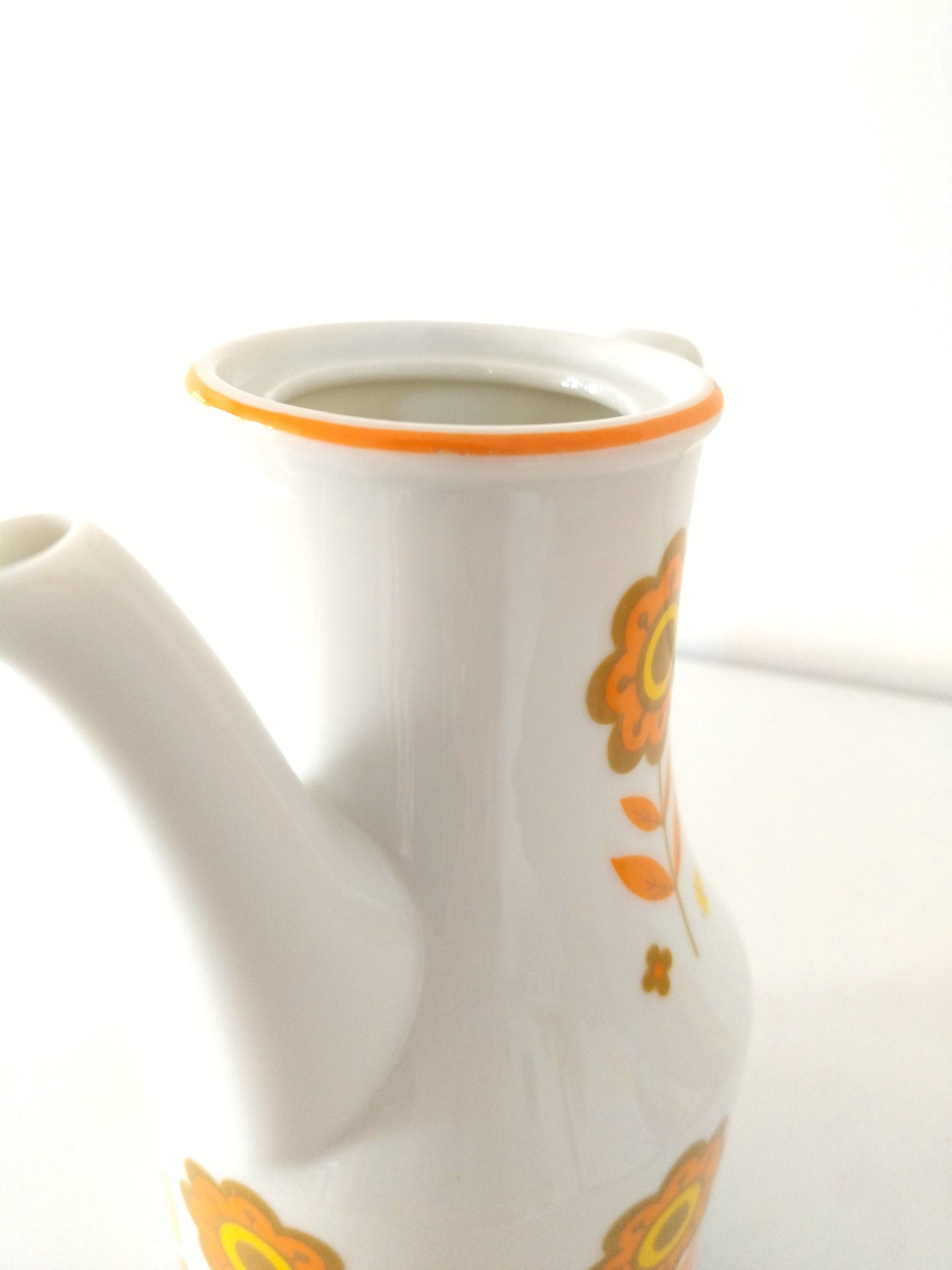 Petite cafetière en porcelaine made in Japan - cetaitmieuxavant