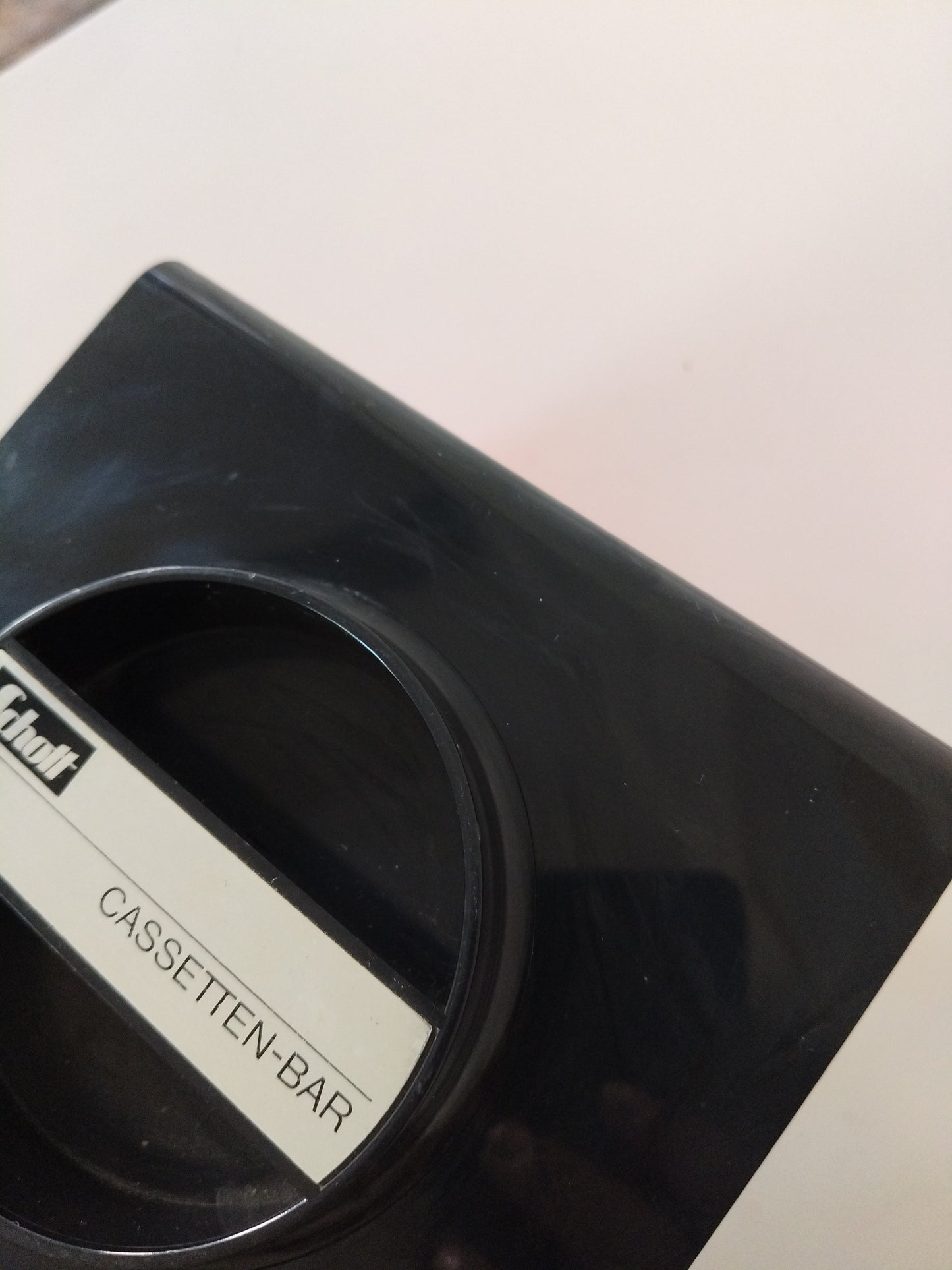 "Cassettes bar"/ carrousel à cassettes/ range-cassettes audio Schott en plastique