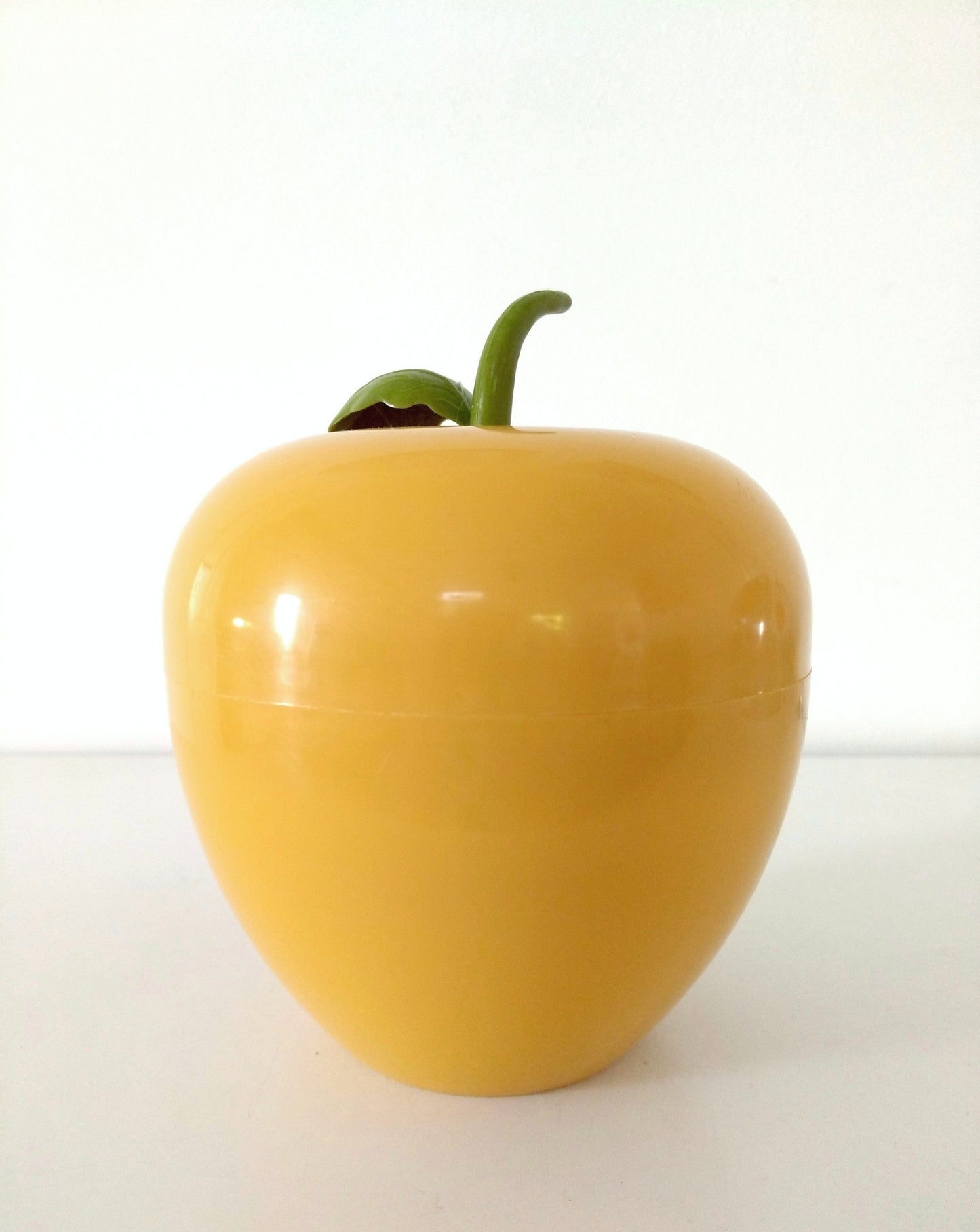 Pomme à glaçons S.O.M.M Paris moutarde ocre - cetaitmieuxavant