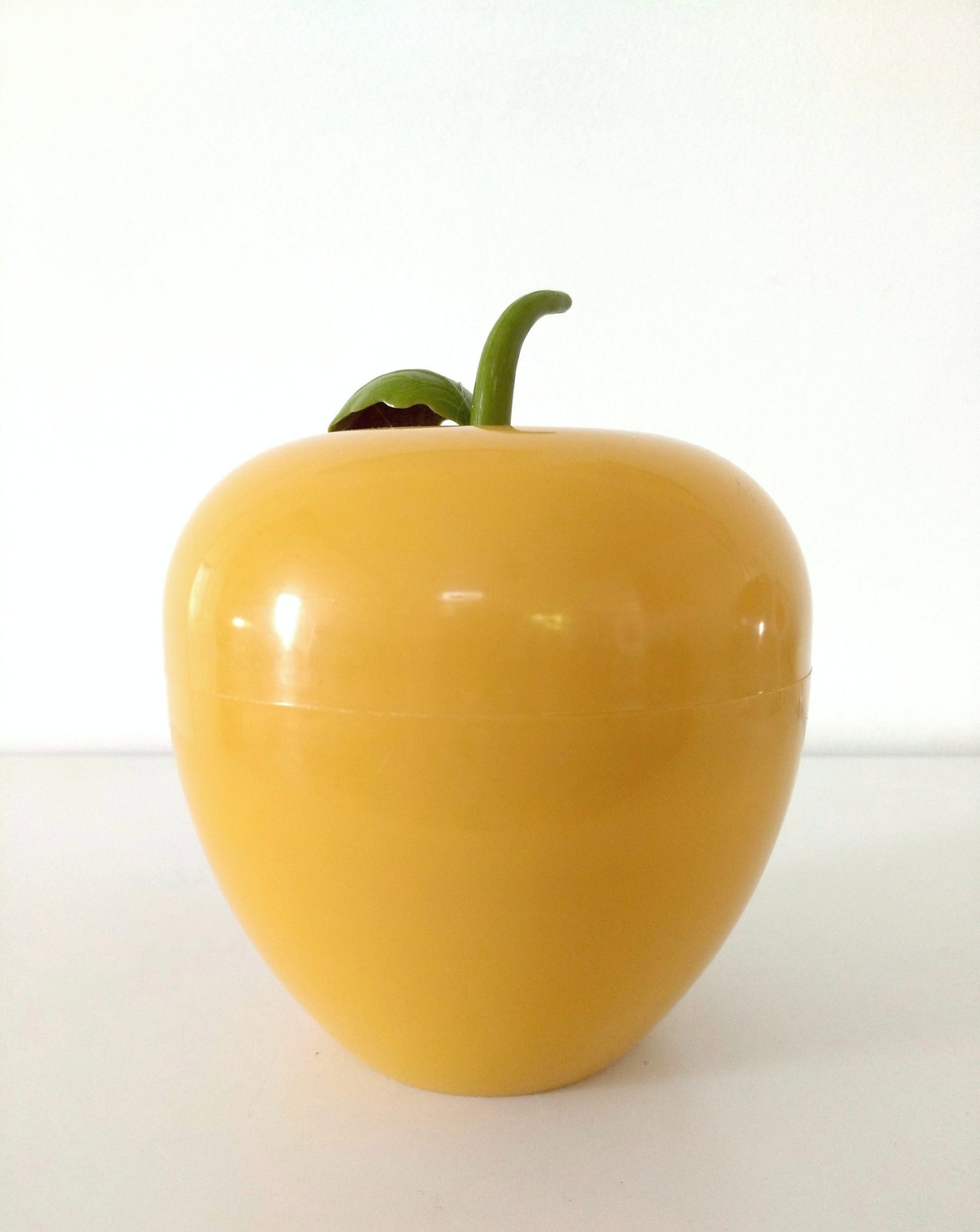 Pomme à glaçons S.O.M.M Paris moutarde ocre - cetaitmieuxavant