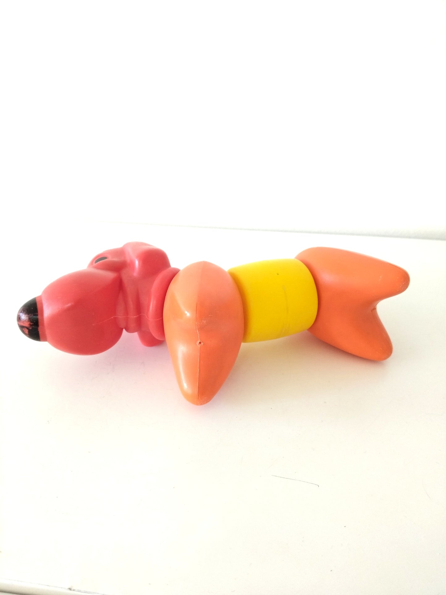 Jouet/ puzzle/ chien à emboîter en plastique Tupperware Toy