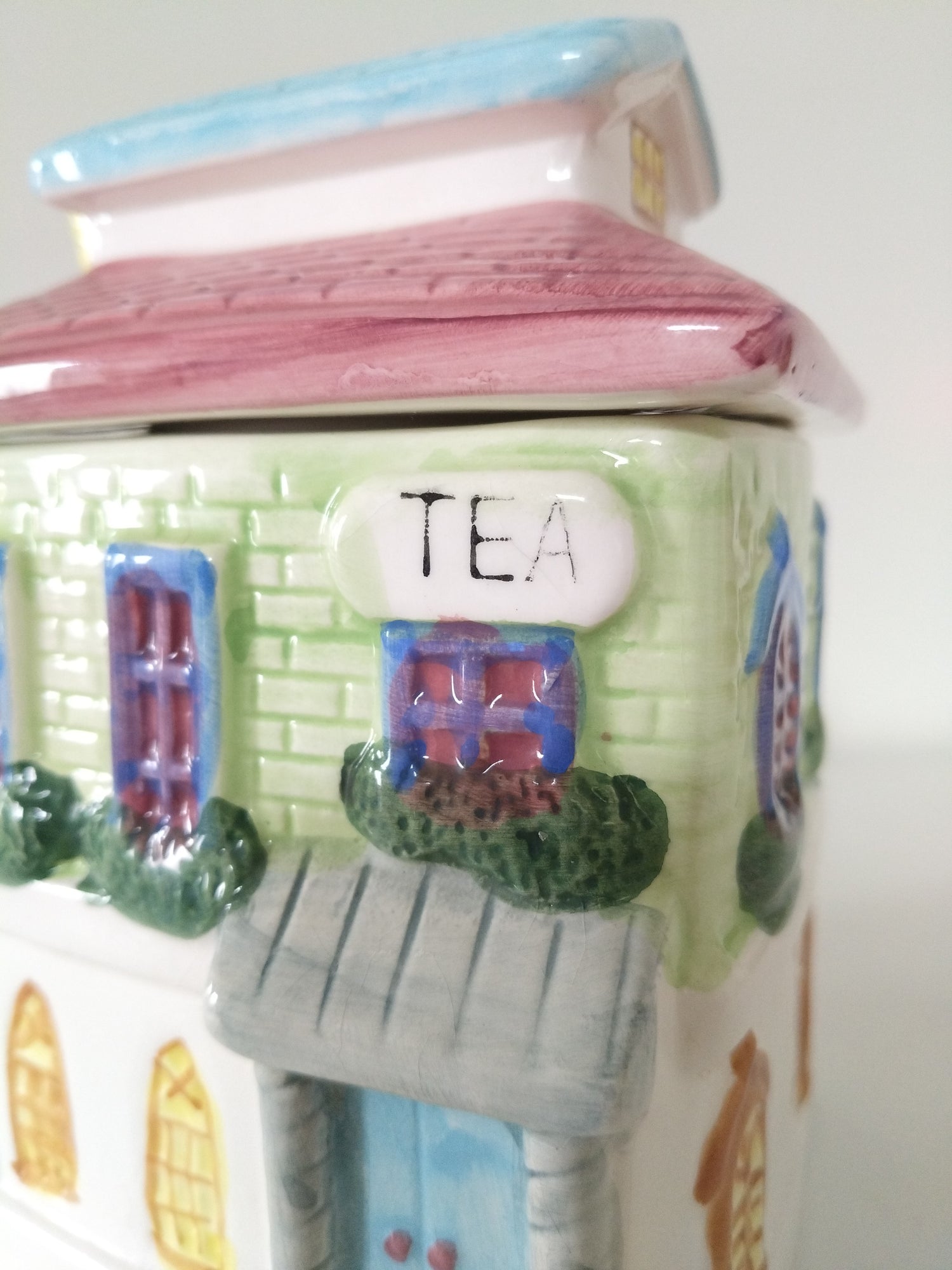 Boîte/ pot à biscuits tea shop en céramique - cetaitmieuxavant