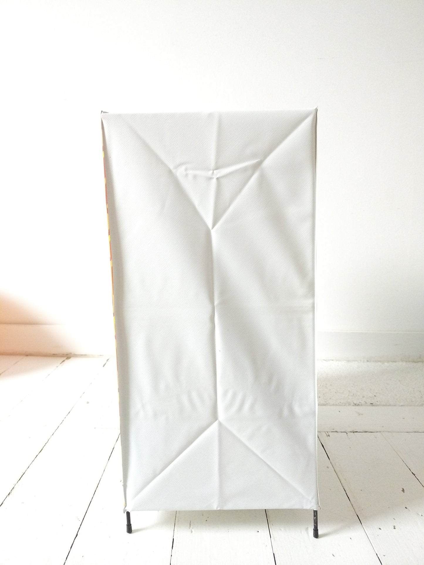 Petit meuble de poupées vintage