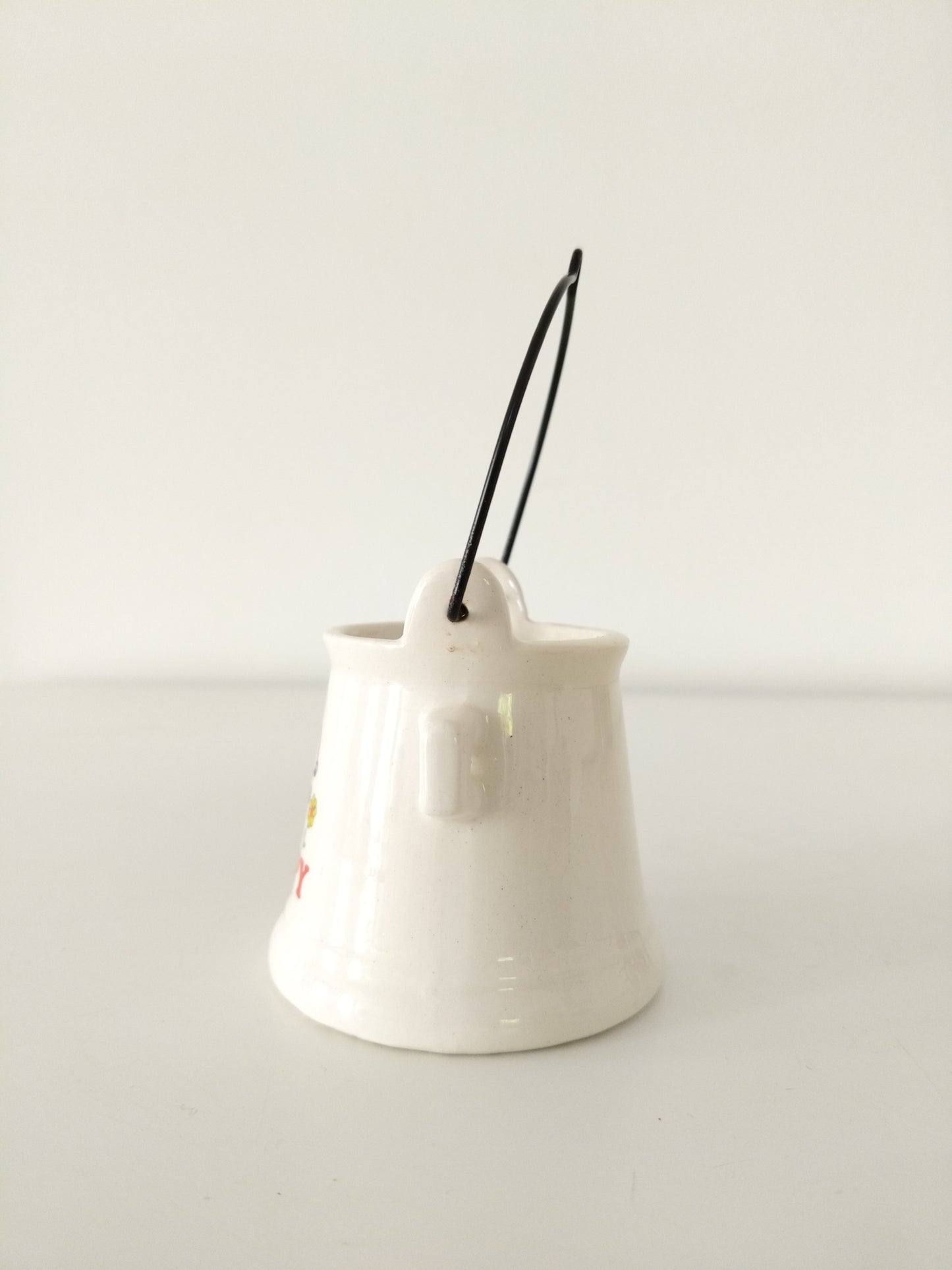 Mini cache-pot/ vase arrosoir en céramique Snoopy Japan United Feature Syndicate 1958 - cetaitmieuxavant