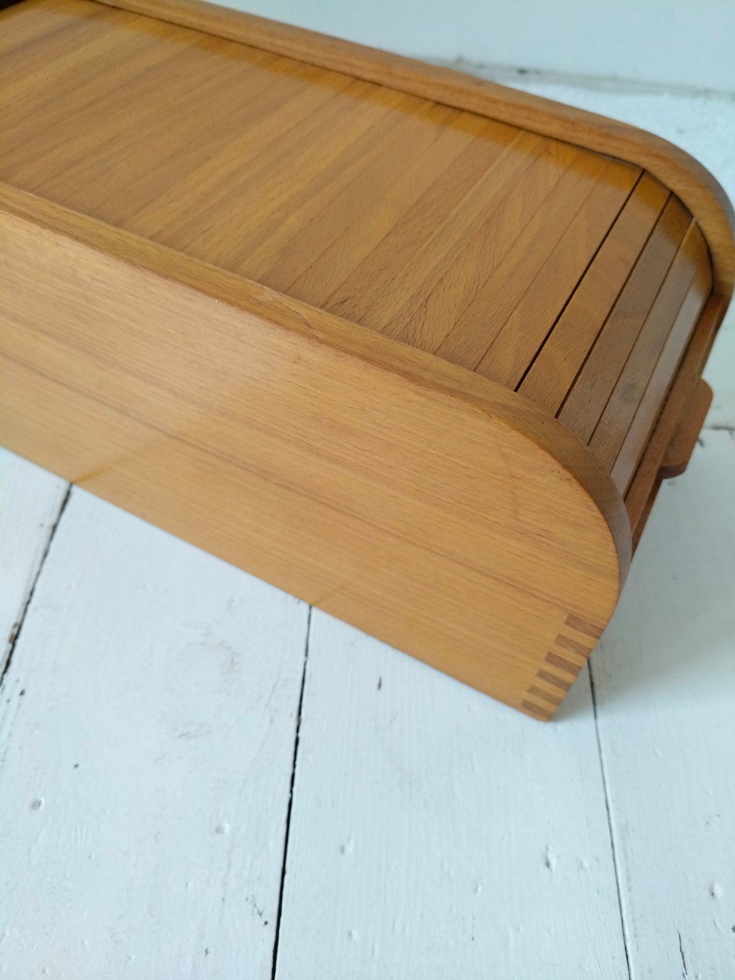 Ancienne boîte à fiches à volet en bois
