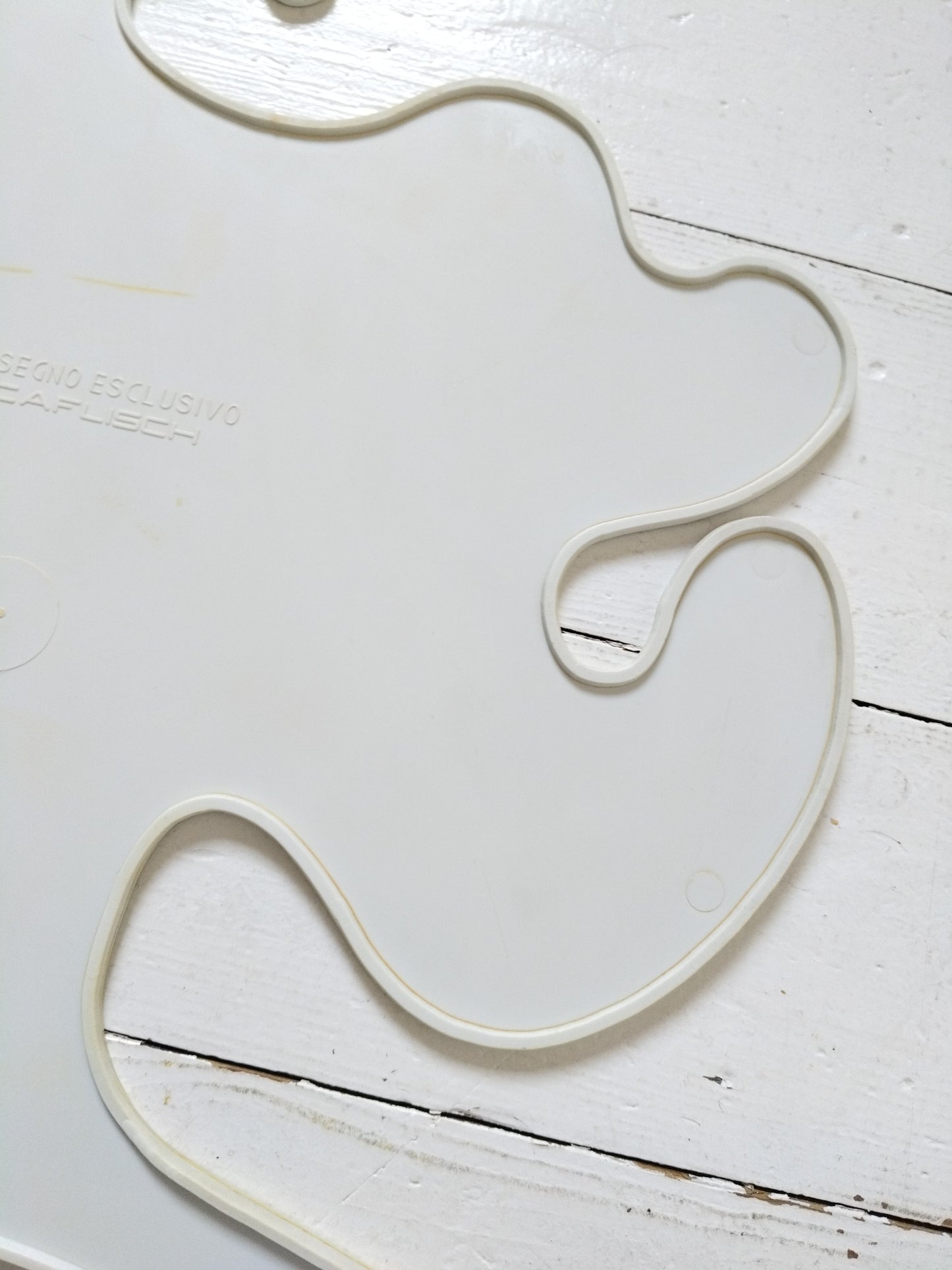 Cintre visage tête en plastique Caflisch Italie - cetaitmieuxavant