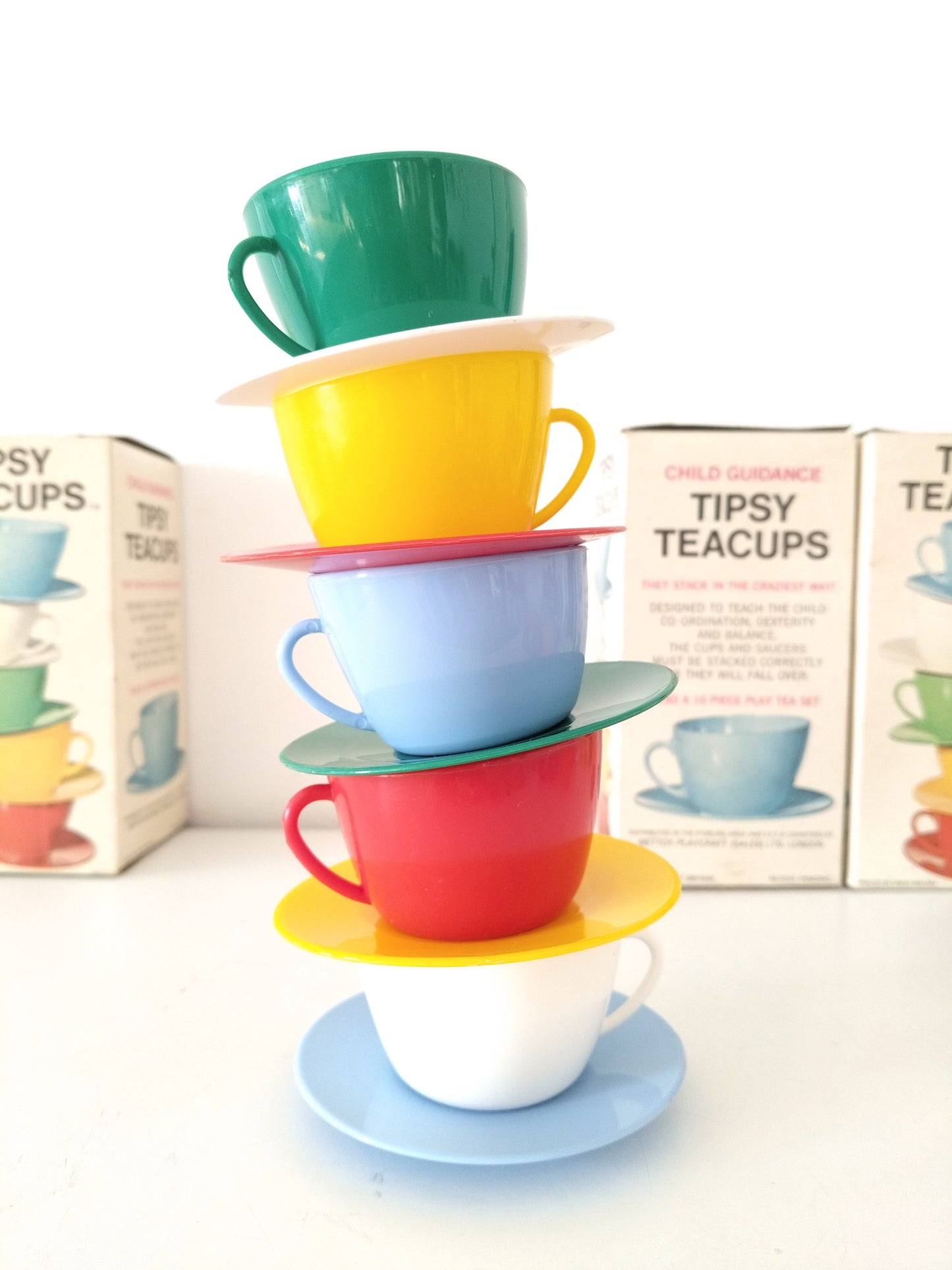 Jouet jeu dinette Tipsy teacups child guidance toys