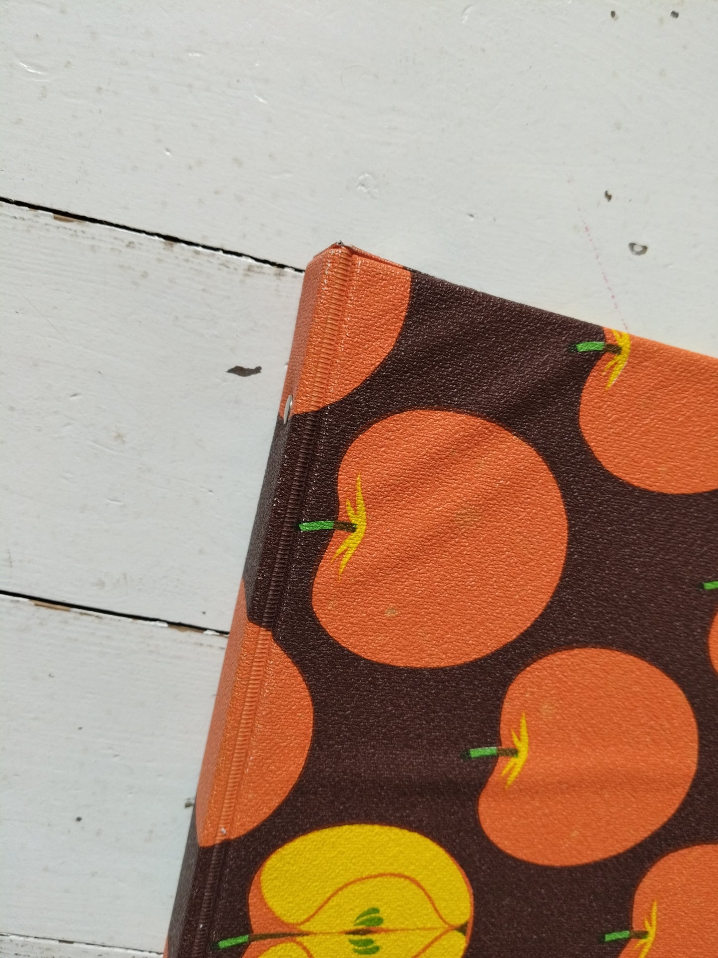 Petit classeur A4 fleurs ou pommes au choix