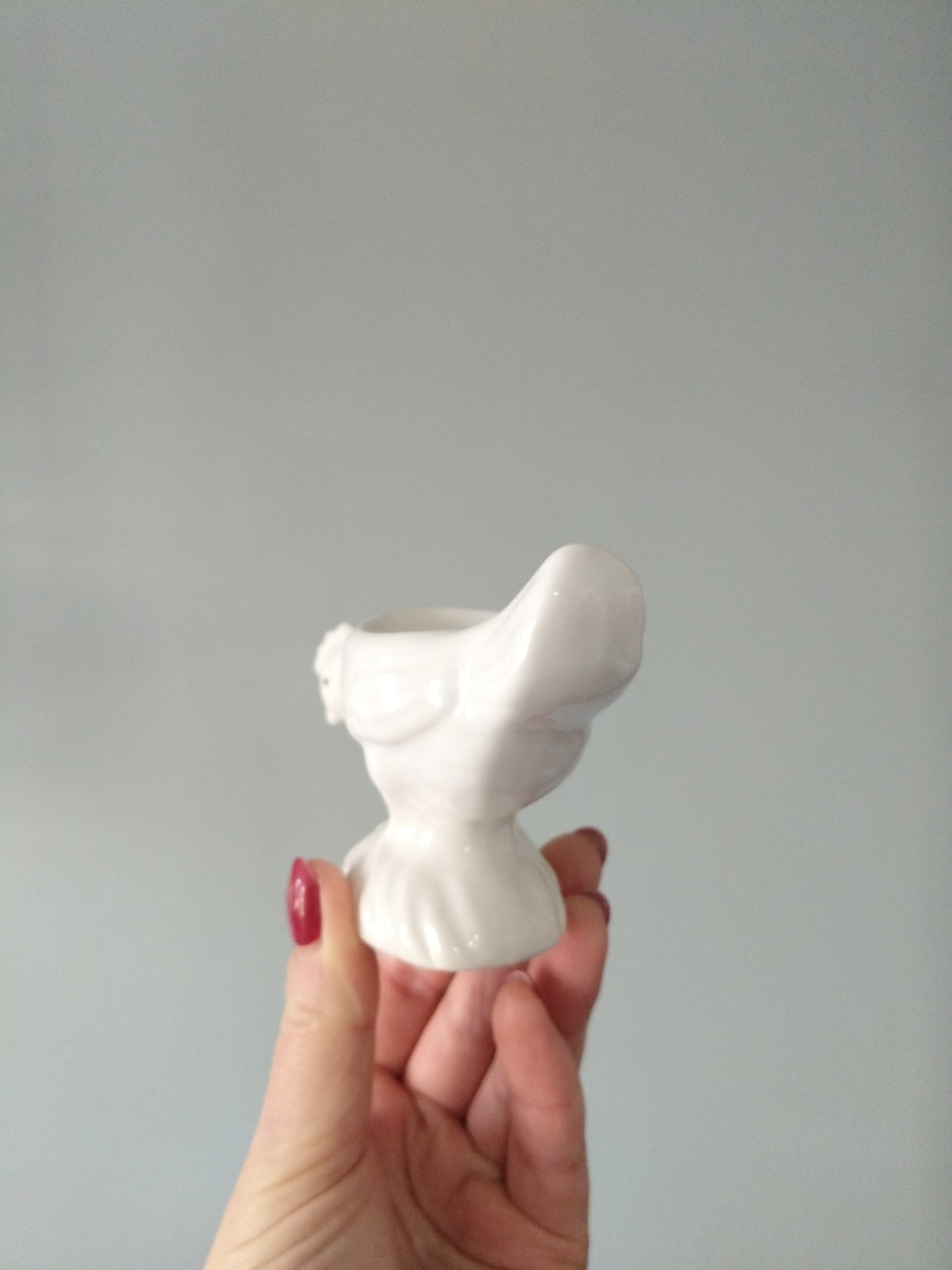 Coquetier poule en porcelaine