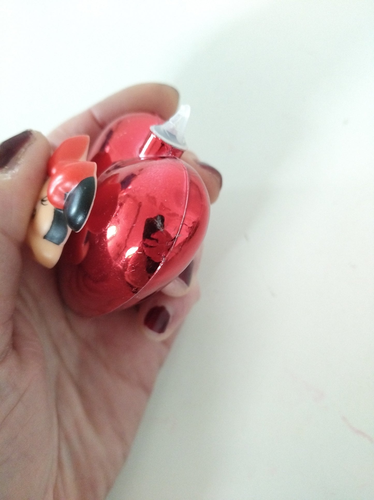 2 cœurs Mickey et Minnie de Noël en plastique à suspendre