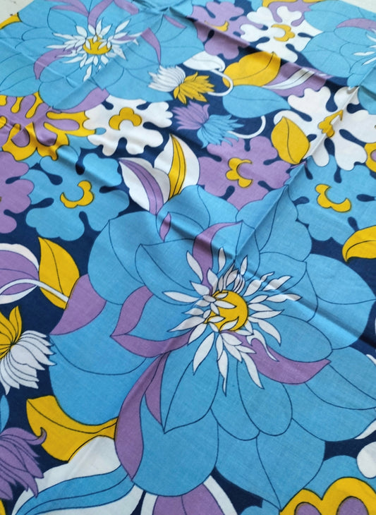 Taie d'oreiller flower power en coton Imudra - cetaitmieuxavant