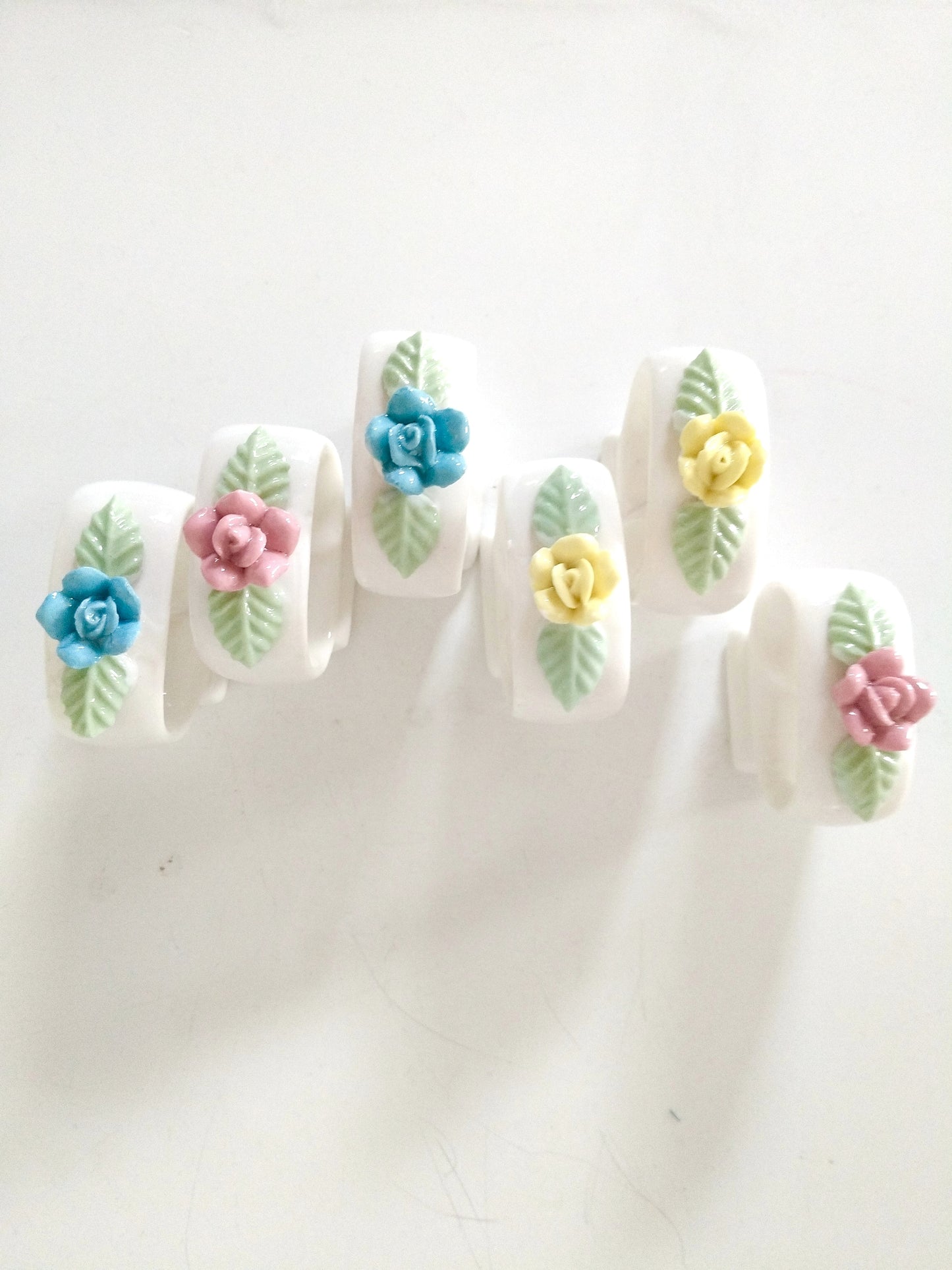 Ensemble de 6 ronds de serviettes en céramique