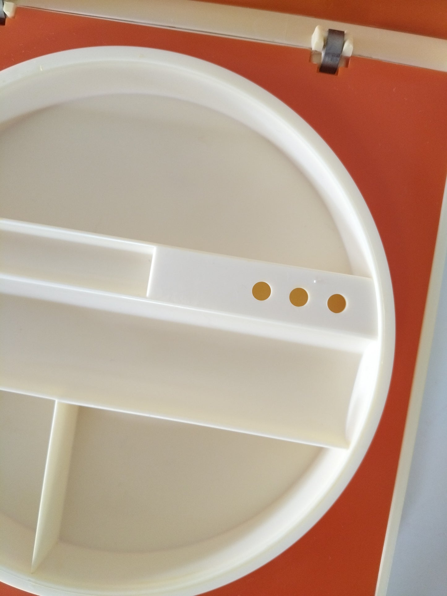 Petite coiffeuse/ miroir/ boîte à maquillage en plastique 70's ! Priorité à Amandine !