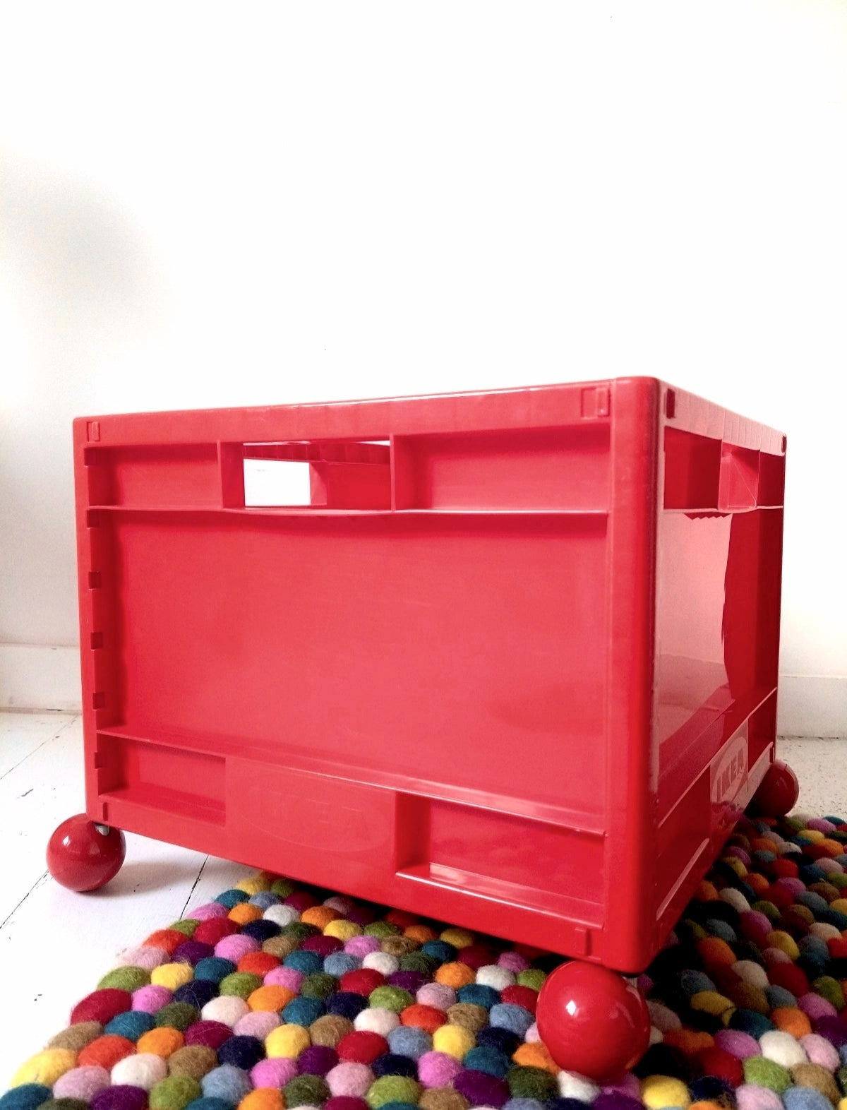 Box de rangement à roulettes en plastique Ikea Märd 90's