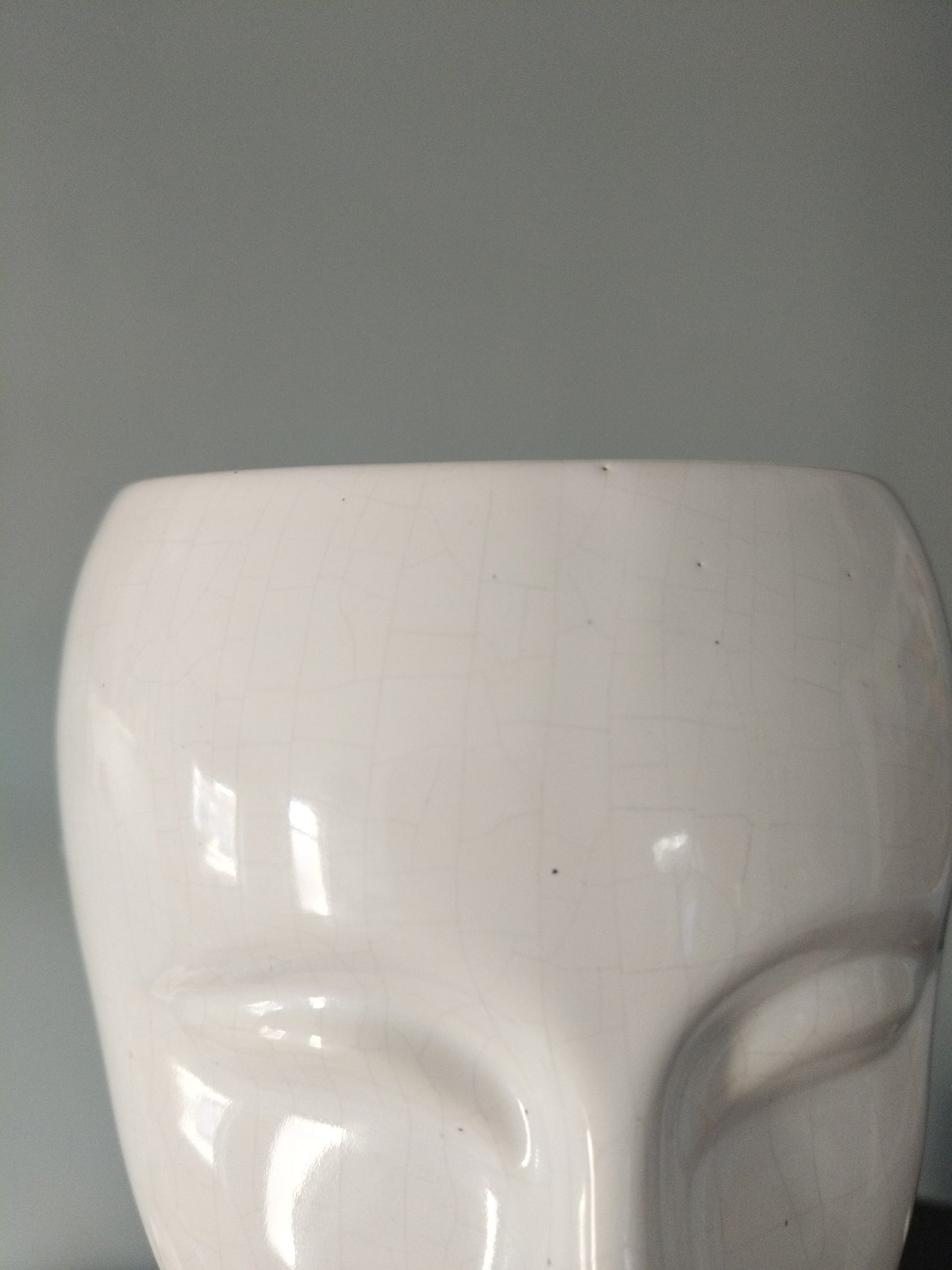 Grand cache-pot tête d'homme en céramique - cetaitmieuxavant