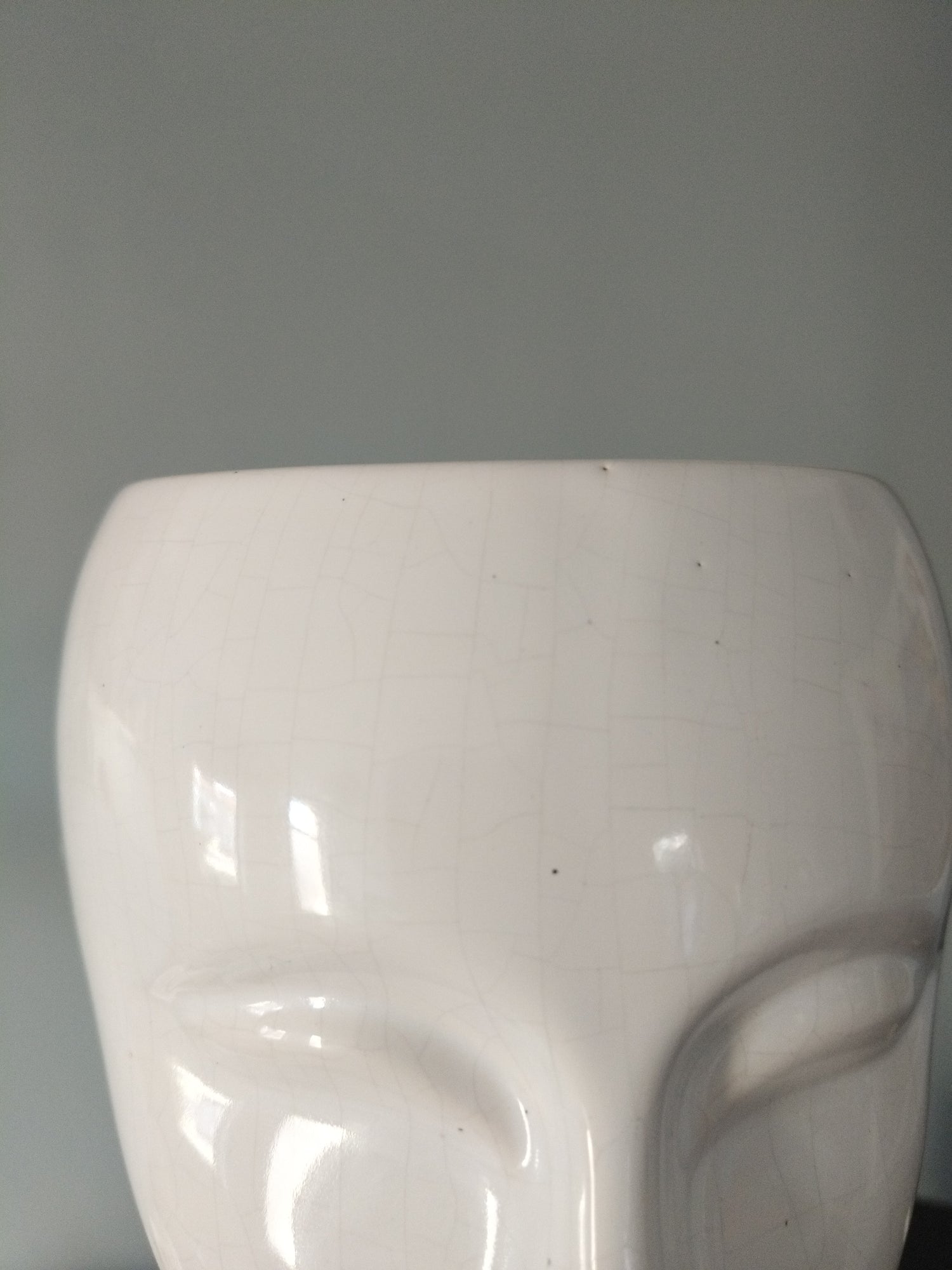 Grand cache-pot tête d'homme en céramique - cetaitmieuxavant