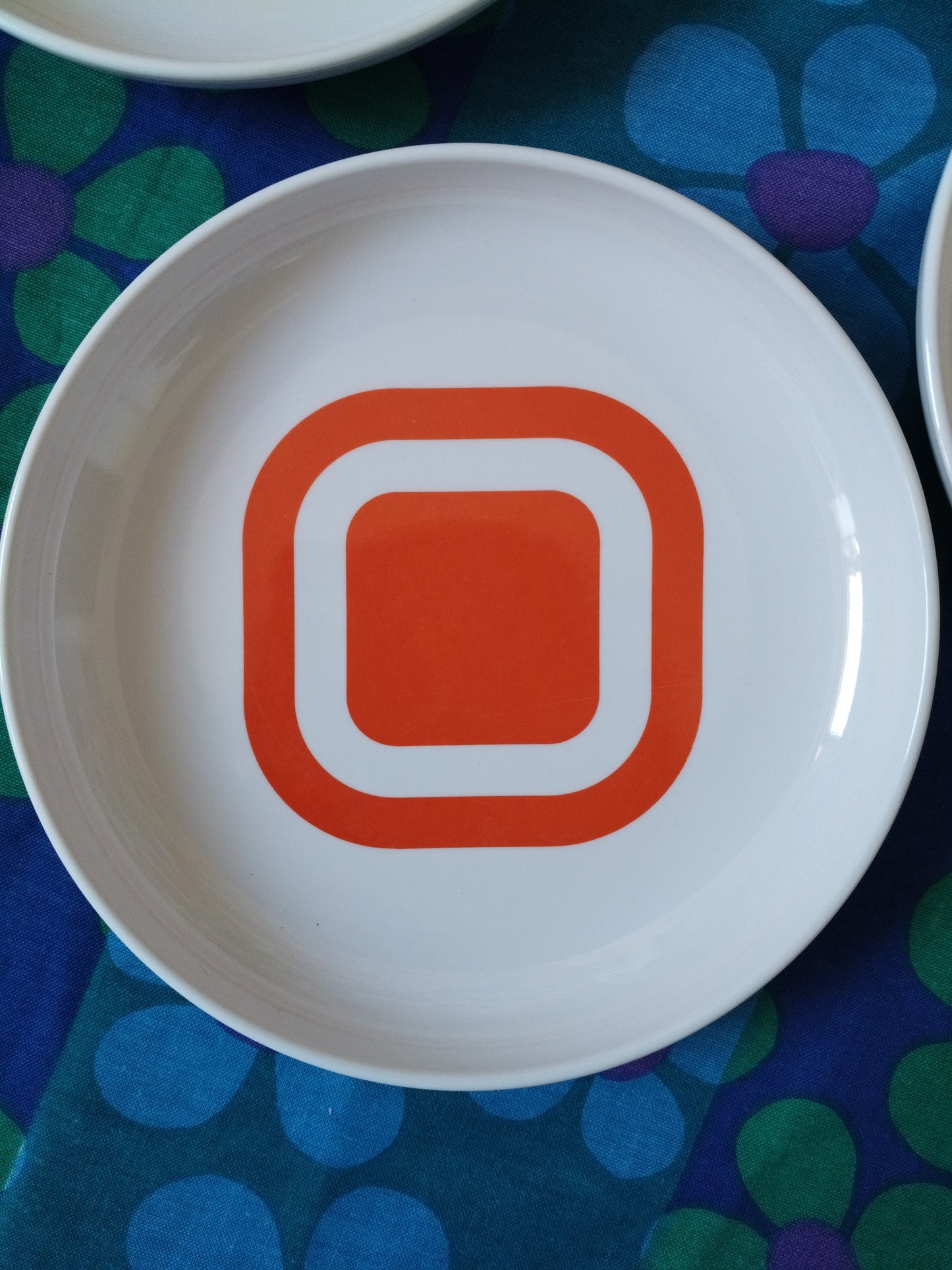 4 petites assiettes en mélamine STYLE Italy