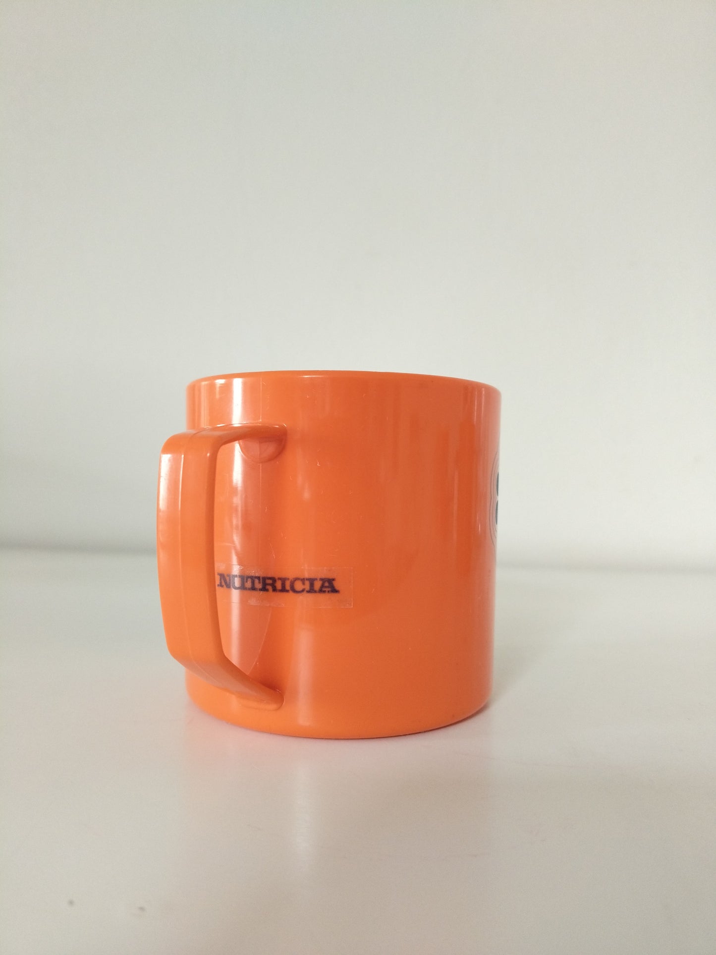 Tasse/ mug en plastique Benco Nutricia au choix