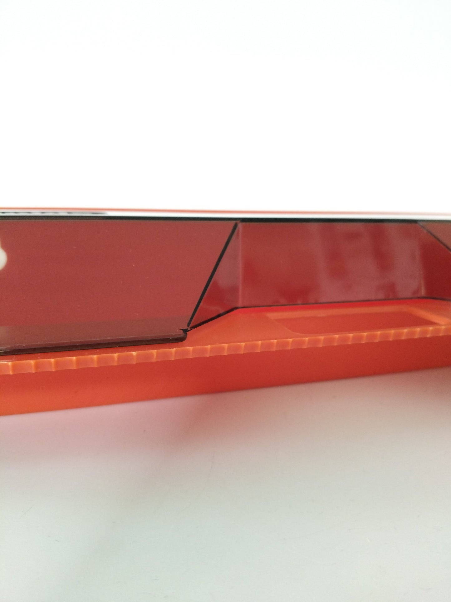 Dérouleur de papier alimentaire mural en plastique Reynolds