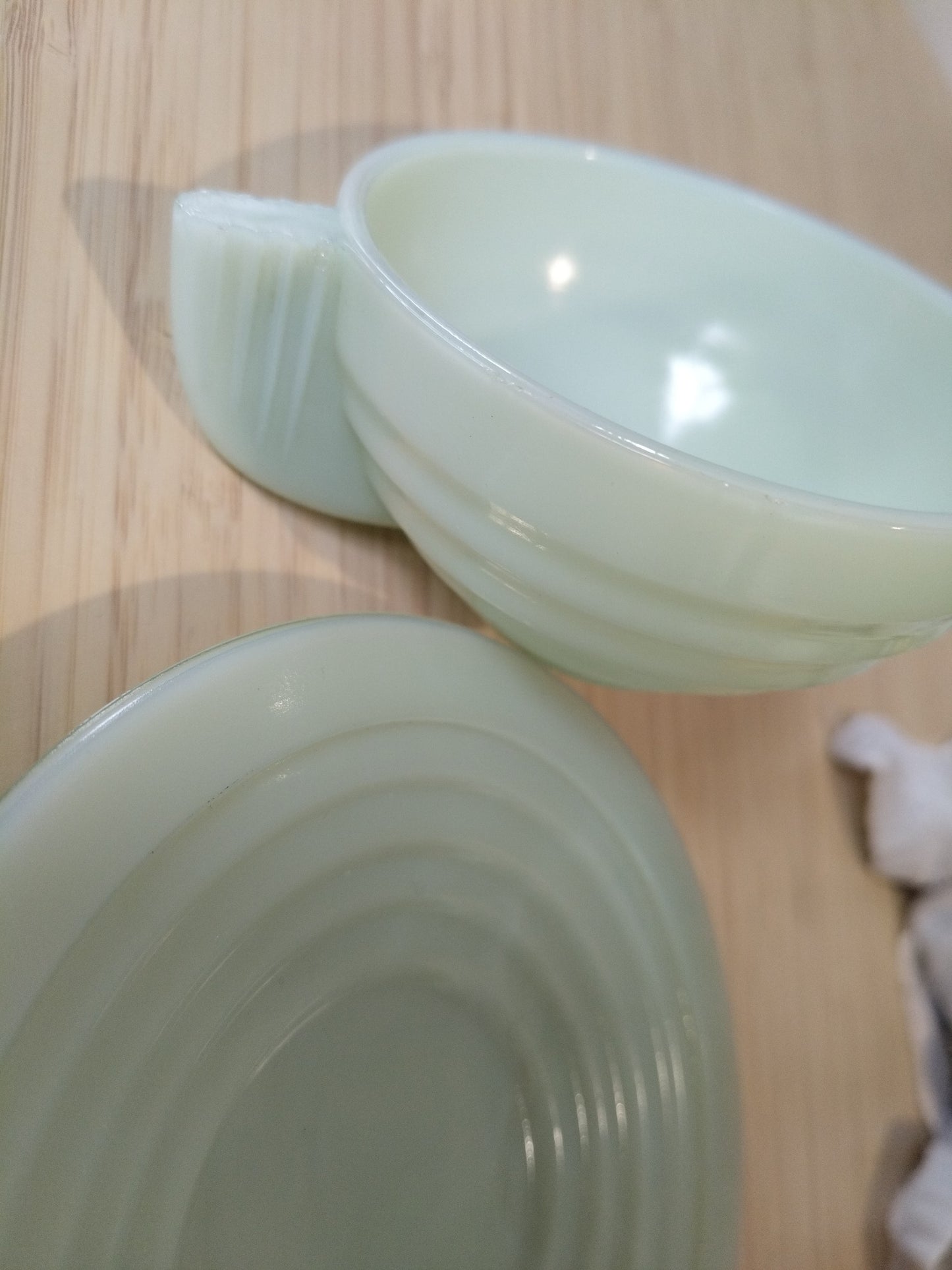 Ensemble tasse et soucoupe en opaline mint Belgique