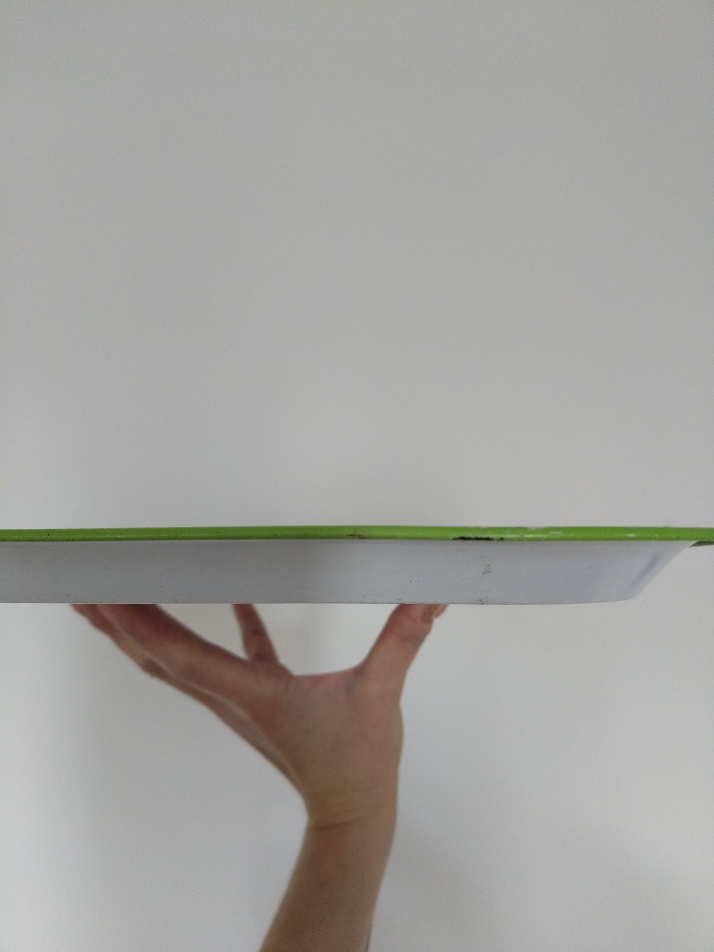 Plateau métallique paon publicitaire Préfontaines Edery