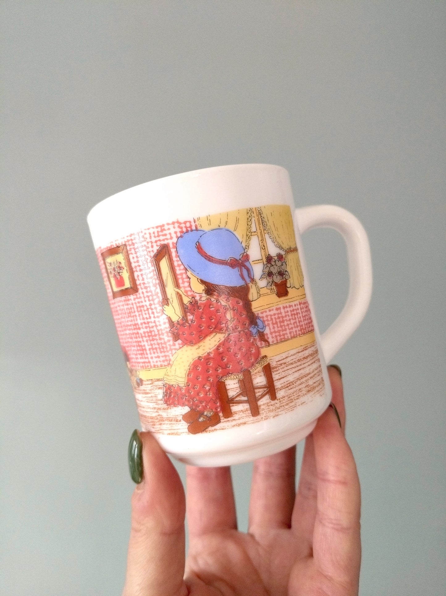 Mug tasse Arcopal décor naïf enfantin esprit Sarah Kay