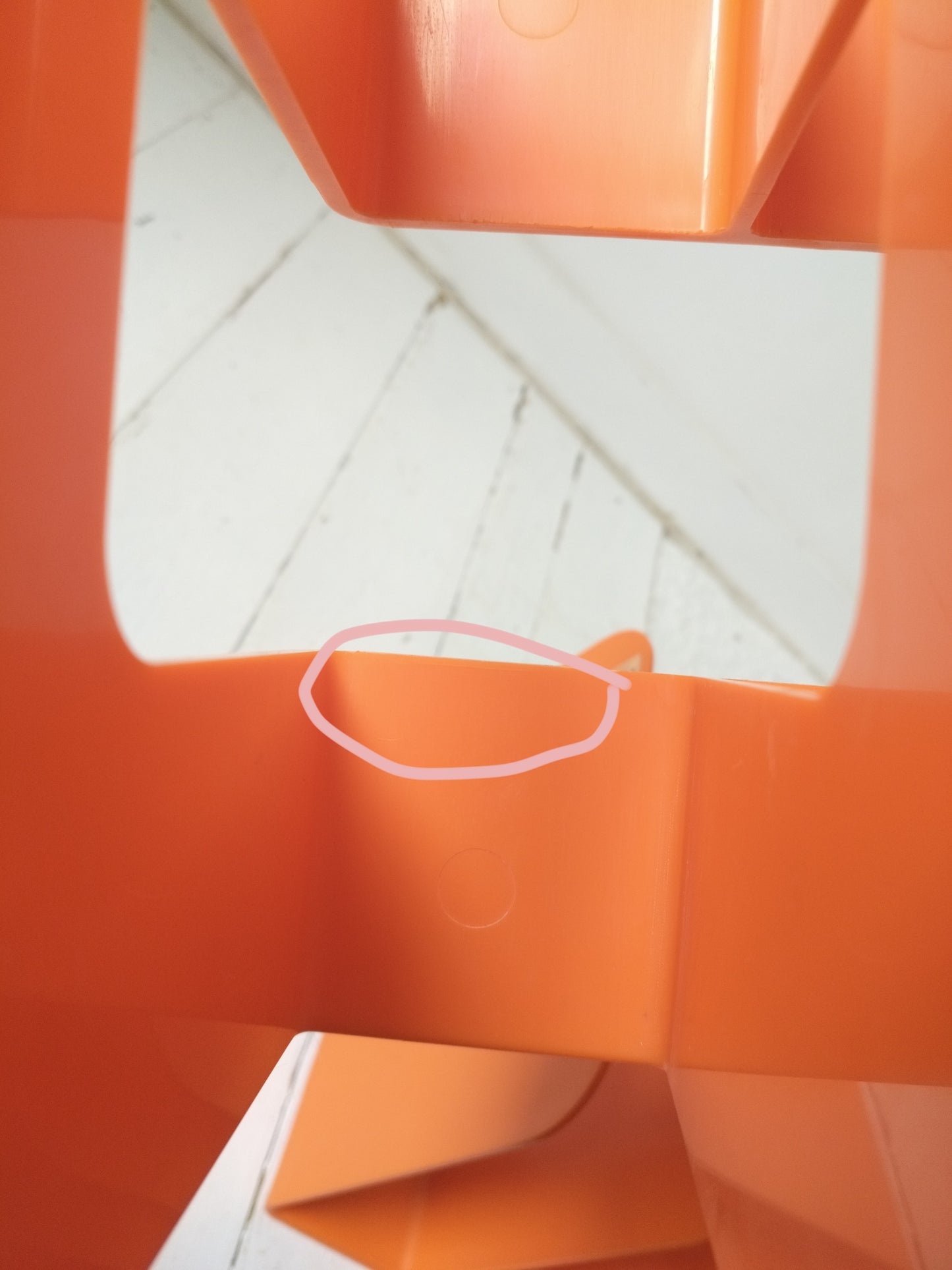 Range-livres/ magazines/ vinyles en plastique ORANGE par Sven-Eric Juhlin pour Gustavsberg 1395 !!! Réservé Émilie !!! - cetaitmieuxavant