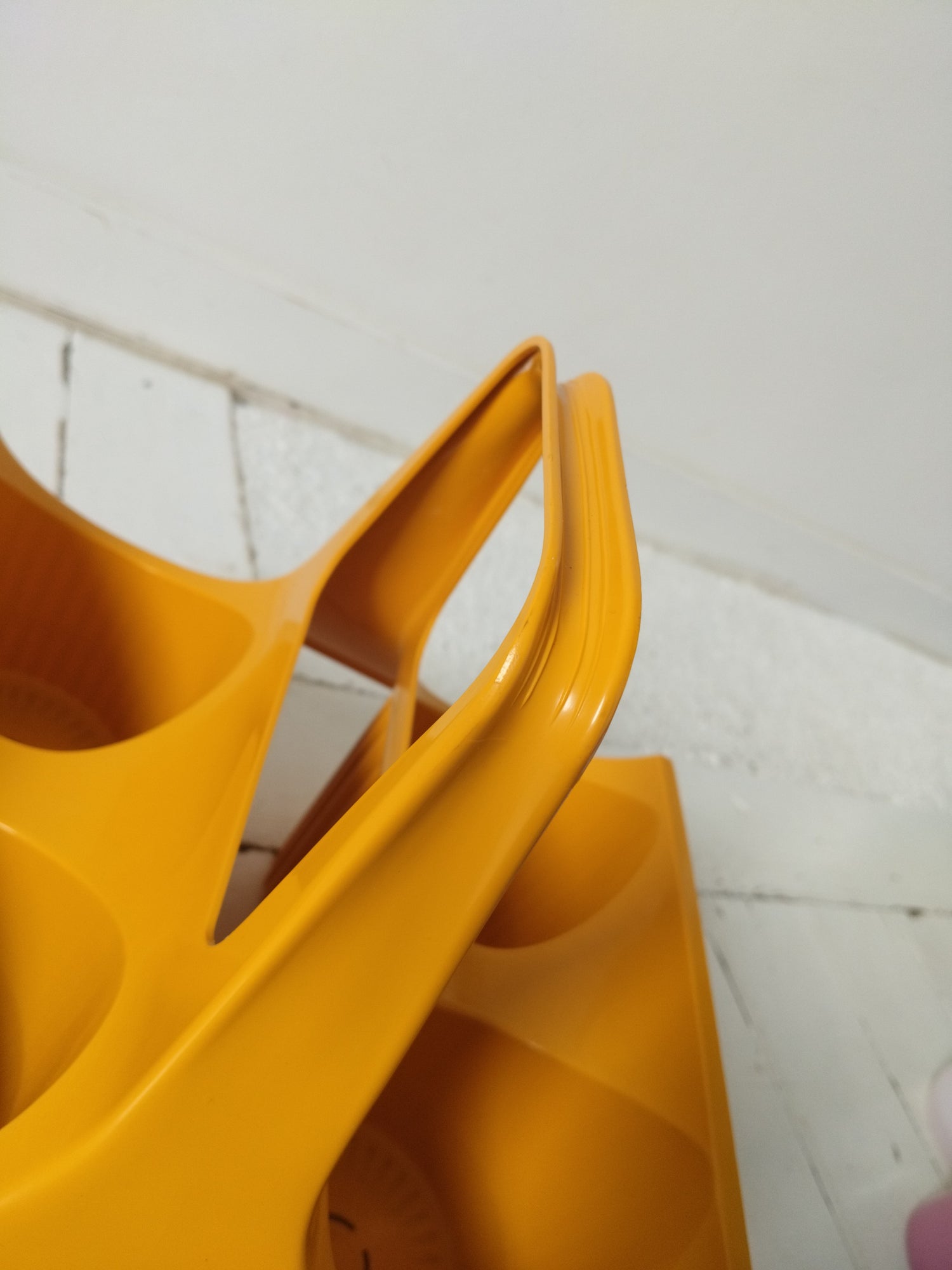 Range/porte-bouteilles en plastique Curver - cetaitmieuxavant