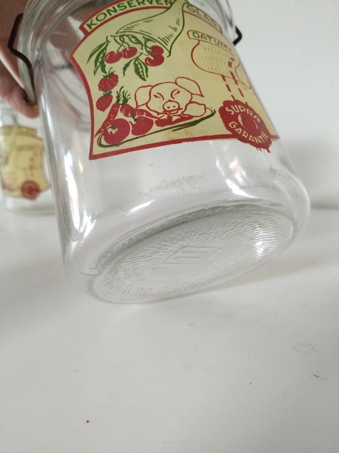 Ancien bocal de conservation en verre à l'unité