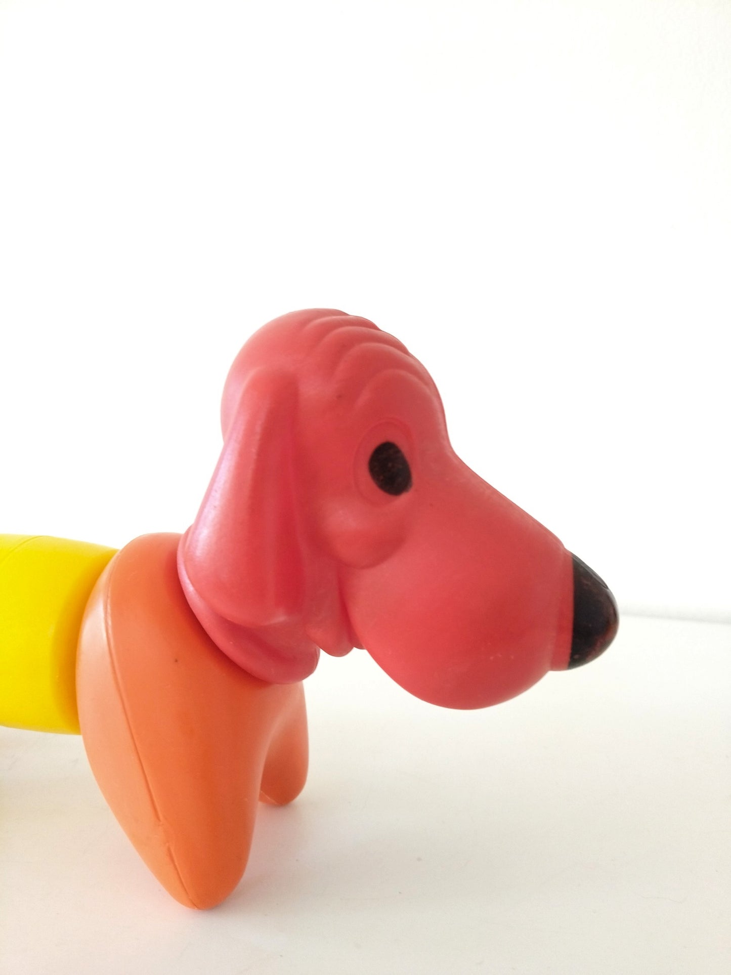 Jouet/ puzzle/ chien à emboîter en plastique Tupperware Toy