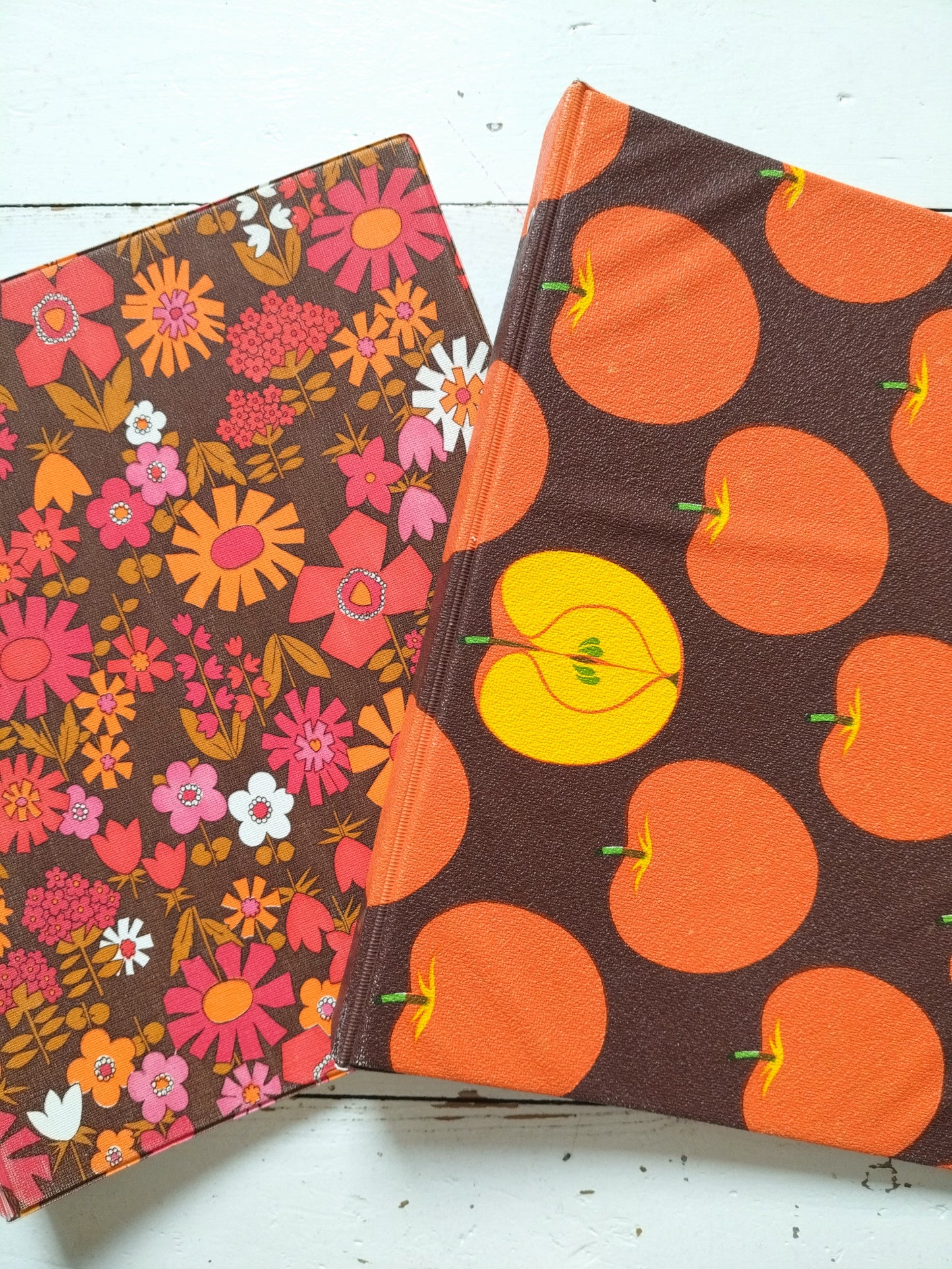 Petit classeur A4 fleurs ou pommes au choix