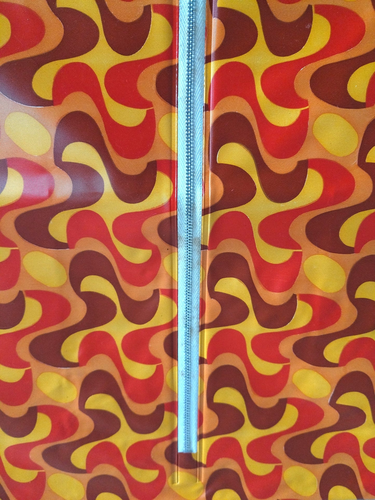 Petit meuble de poupées vintage