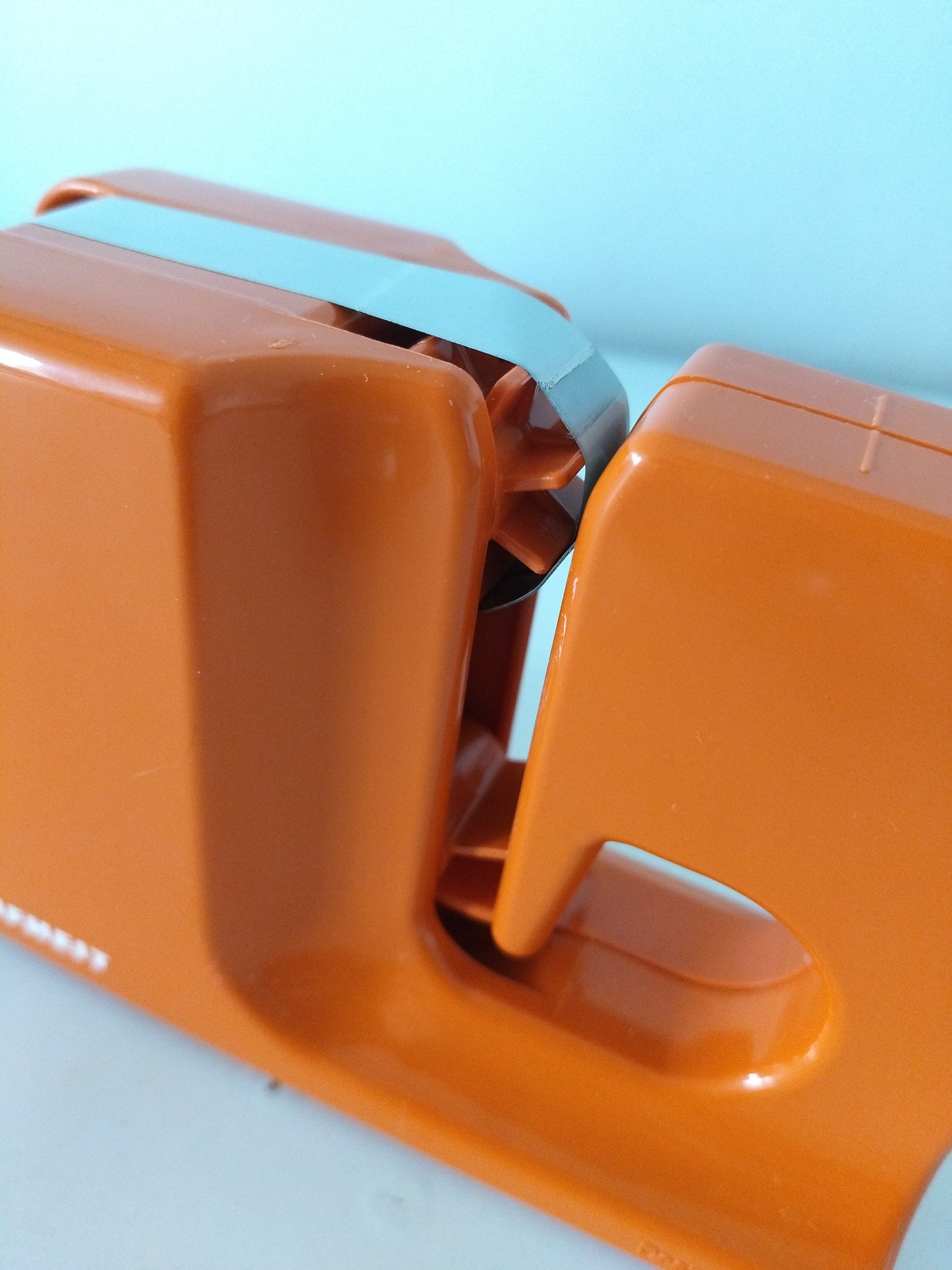 Distributeur d'adhésif pour sachets de conservation/ congélation Leifheit design Slany