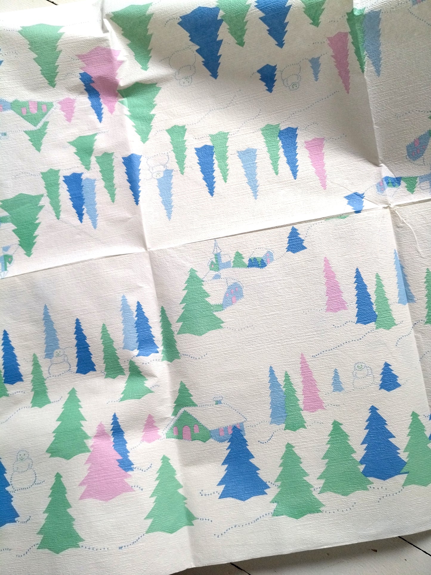 December-set : nappe, napperon, serviettes et sous-verres 10p en papier Celtona