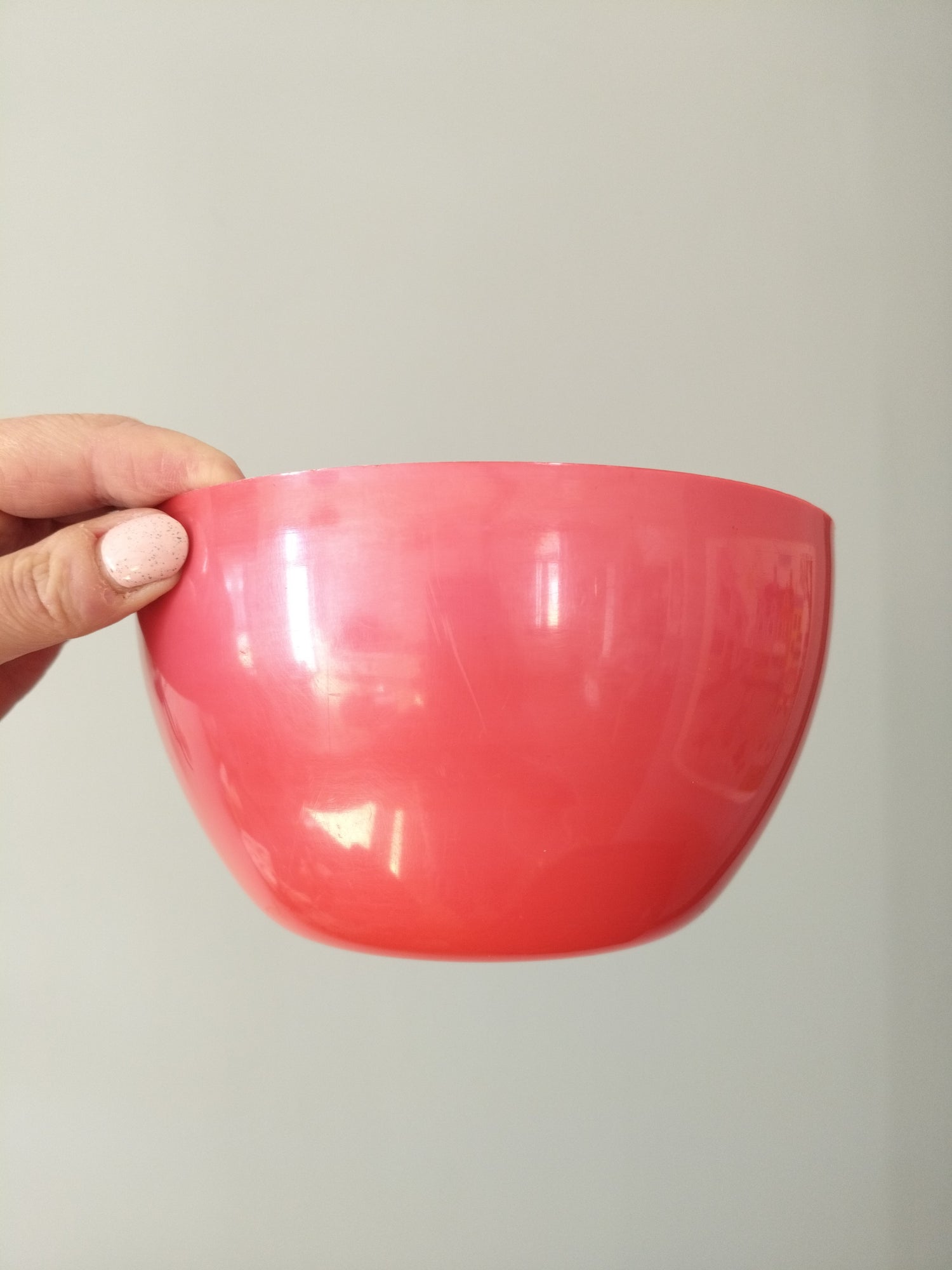 Boîte pomme en plastique framboise nacré - cetaitmieuxavant