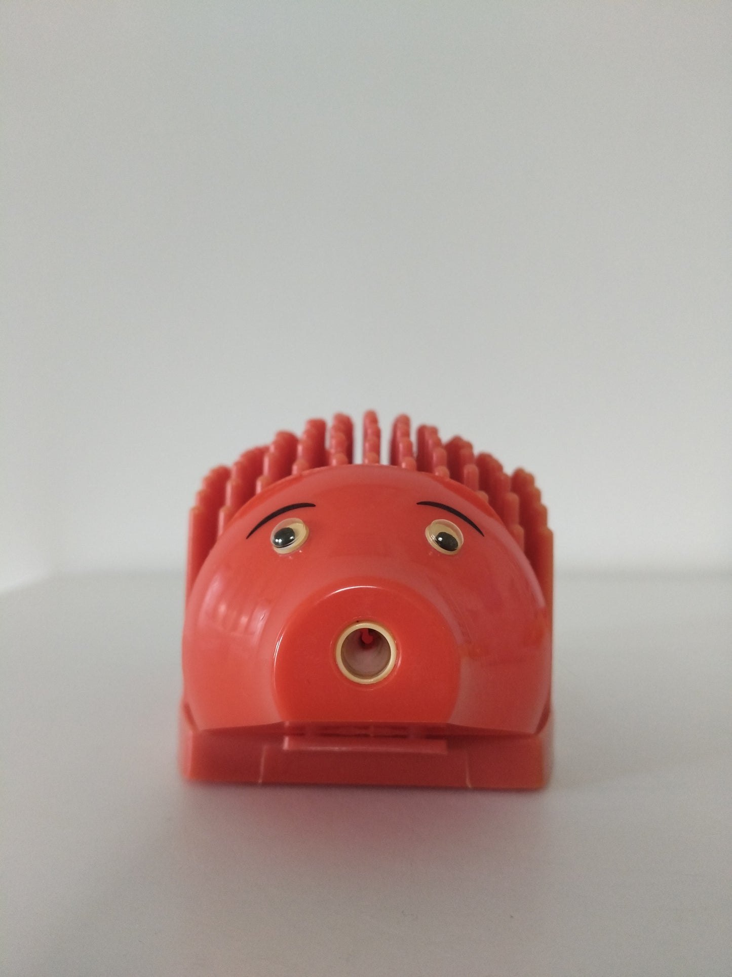Gros hérisson taille-crayon porte-crayons/ stylos et gomme design UK