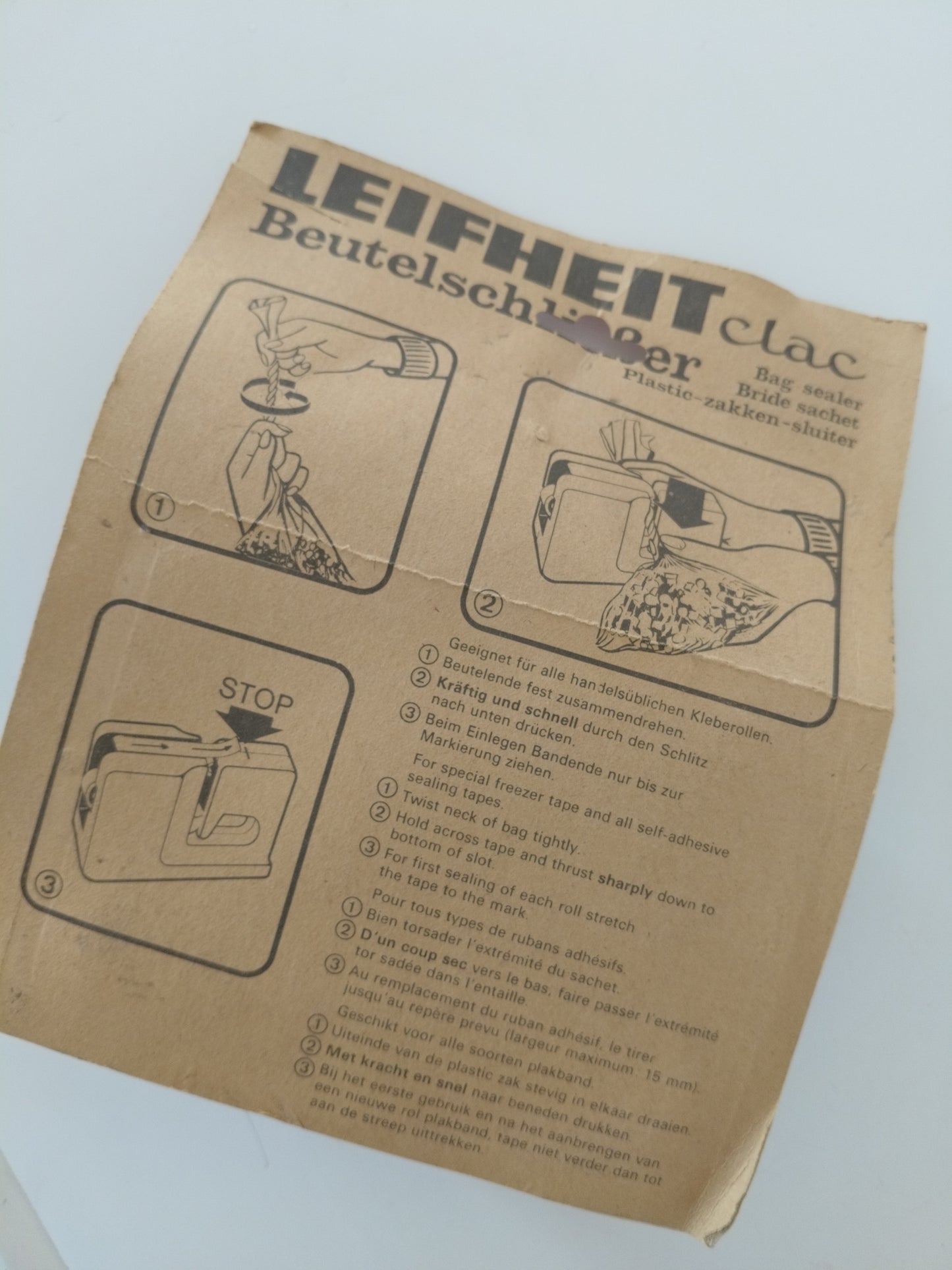 Distributeur d'adhésif pour sachets de conservation/ congélation Leifheit design Slany