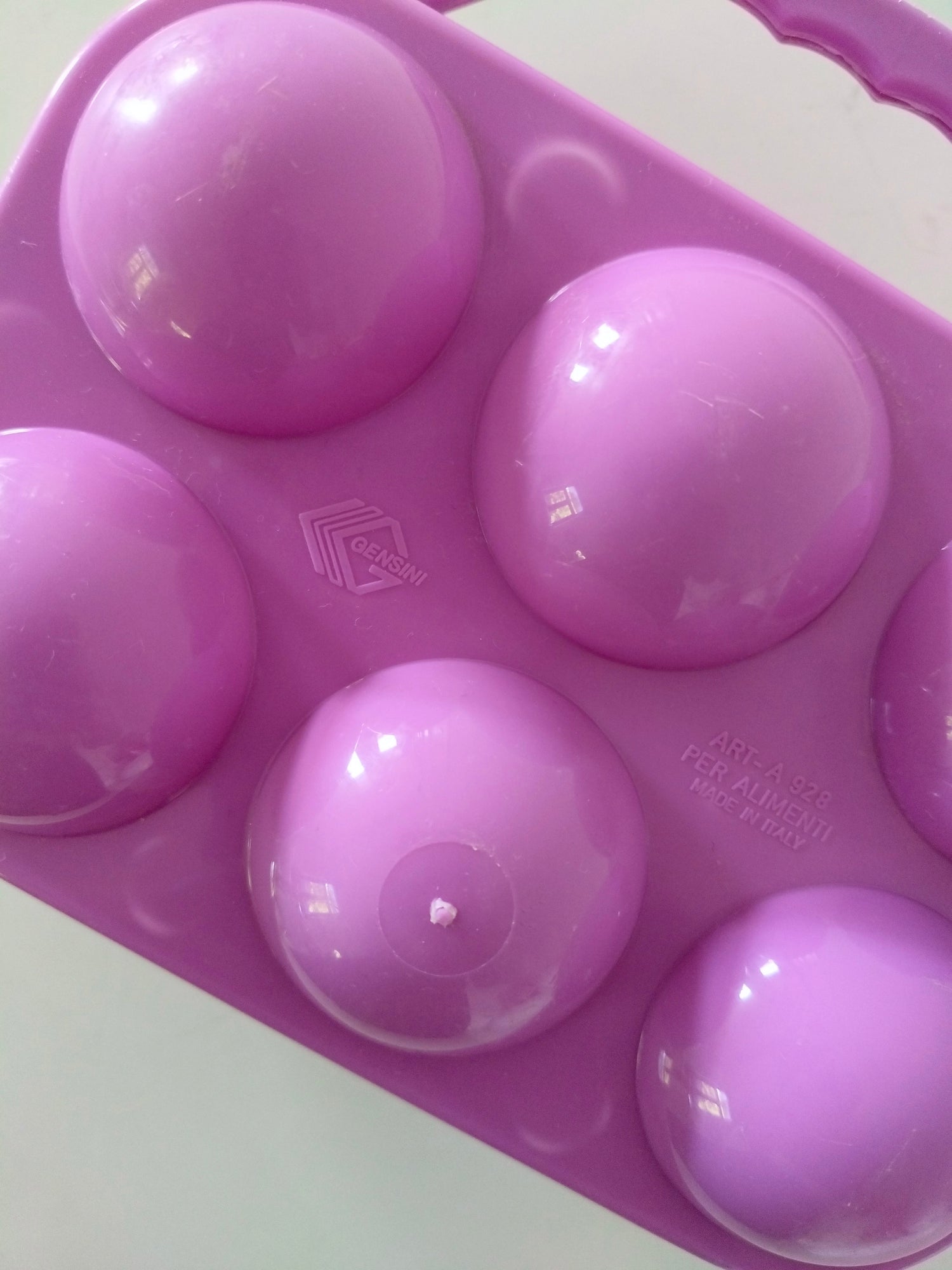 Boîte à œufs violette en plastique Gensini Italy - cetaitmieuxavant