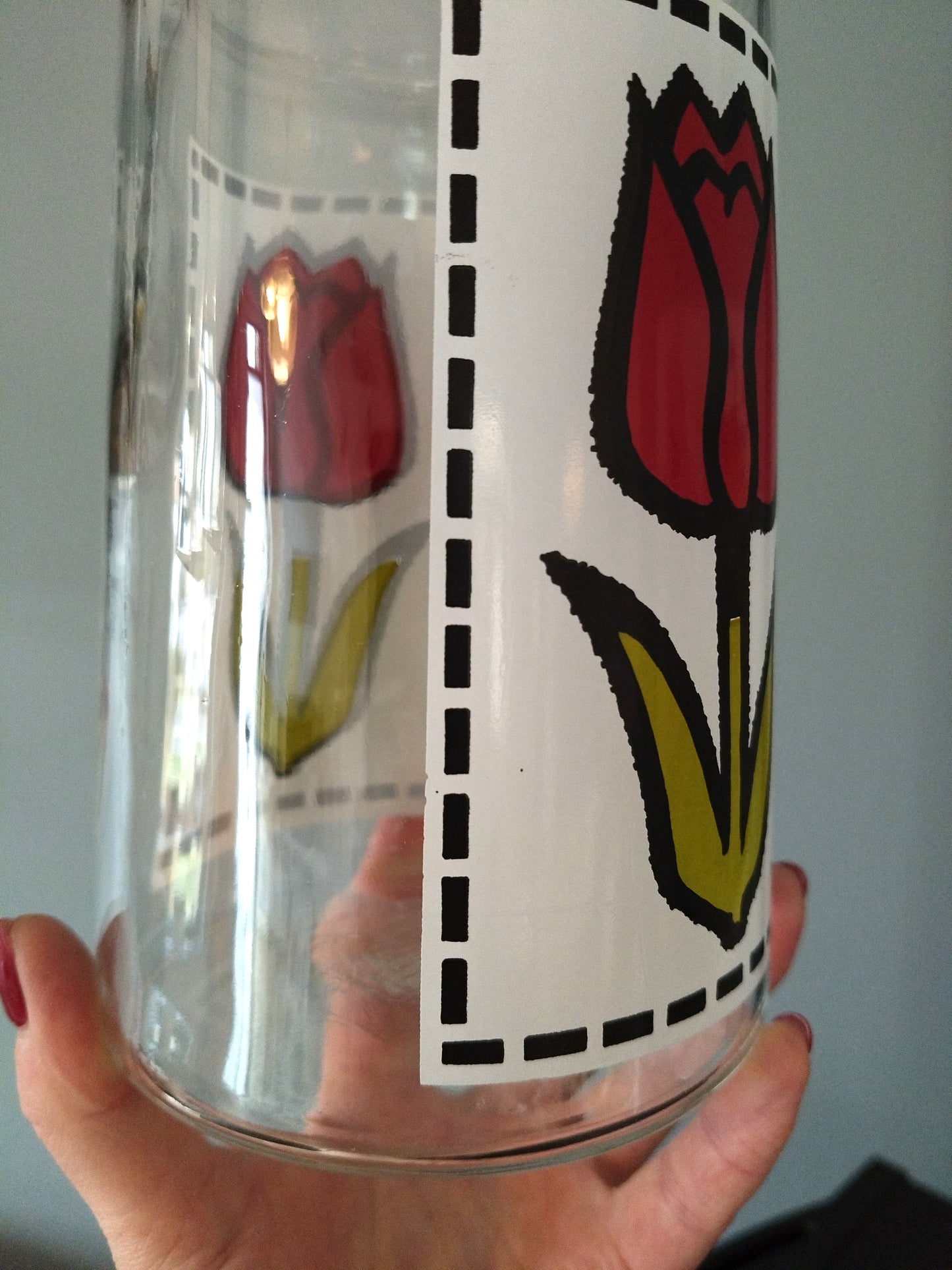 Carafe tulipes en verre