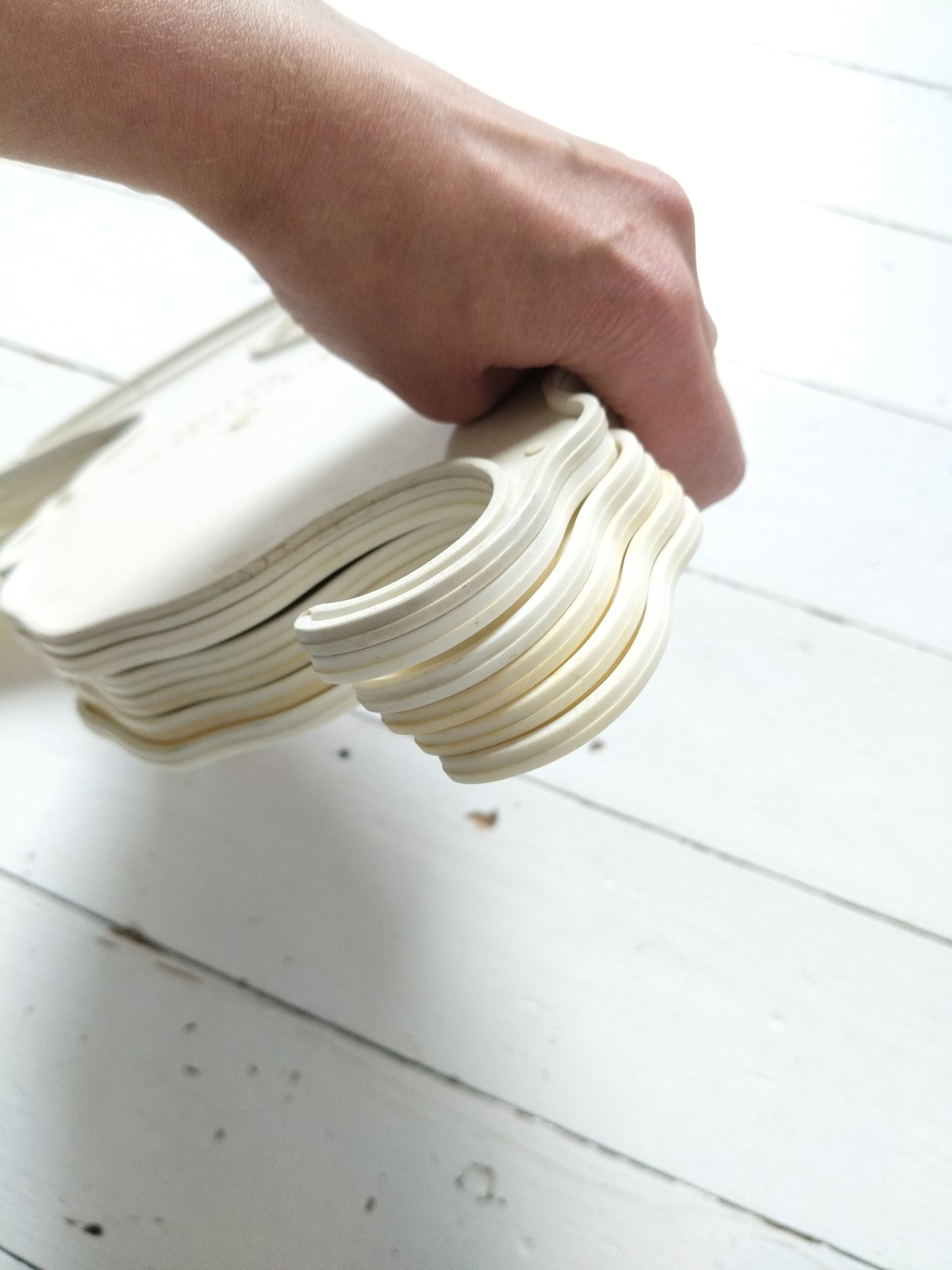 Petit cintre en plastique Strepp-design Ges.Gesch Germany fillette ou garçonnet au choix