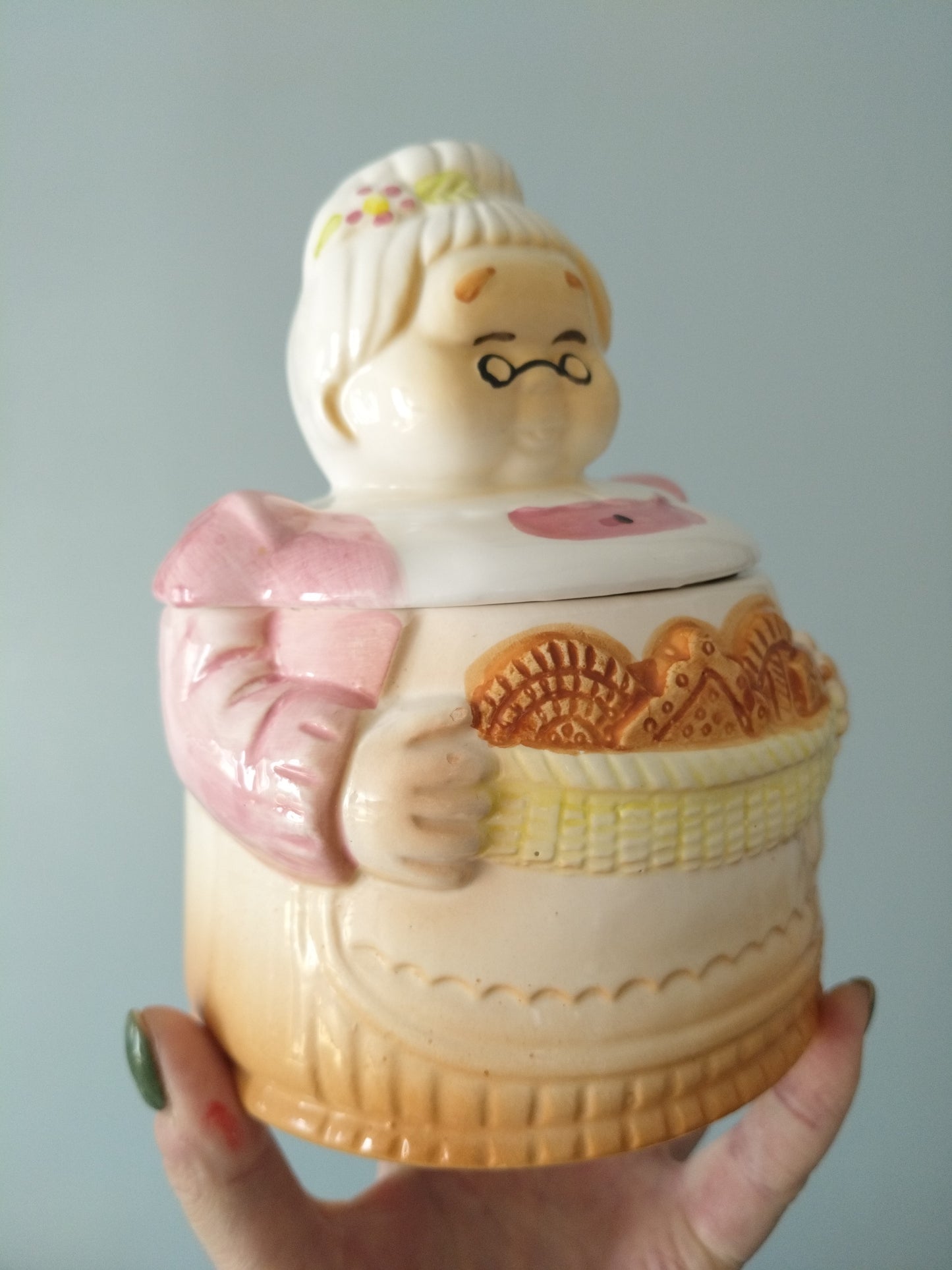 Pot à biscuits/bonbons mamie en céramique 80s