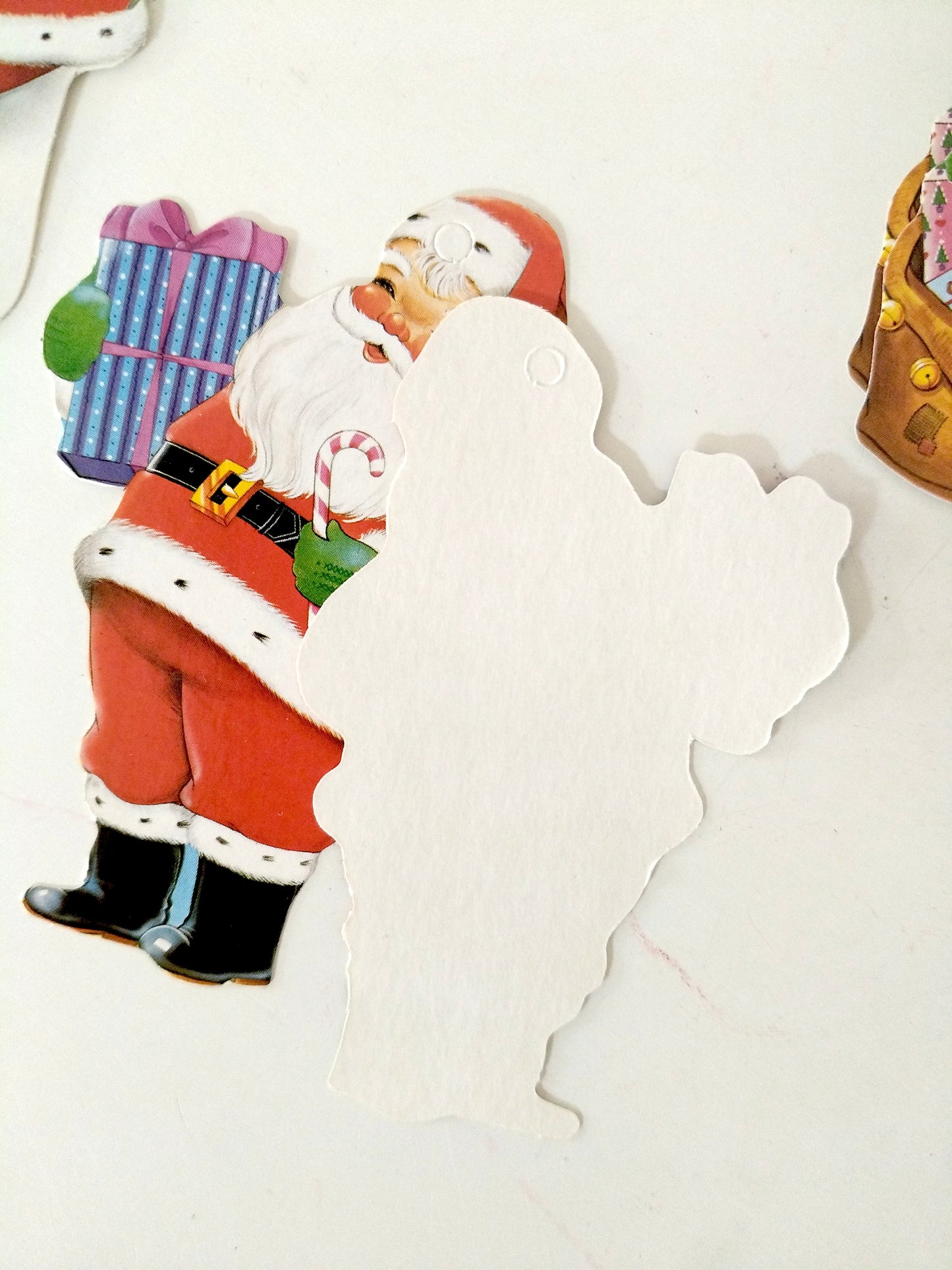 6 étiquettes cadeaux père Noël cartonnées