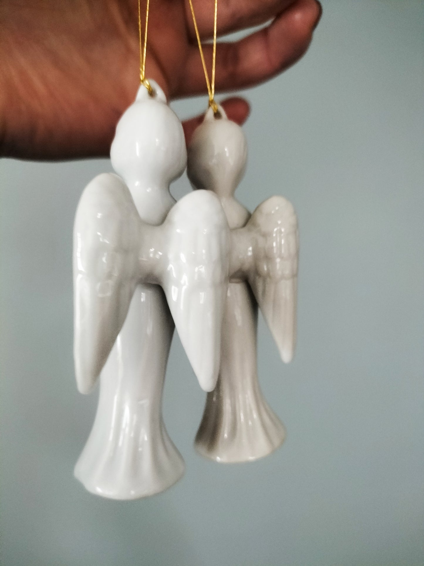 Duo d'anges en porcelaine à suspendre