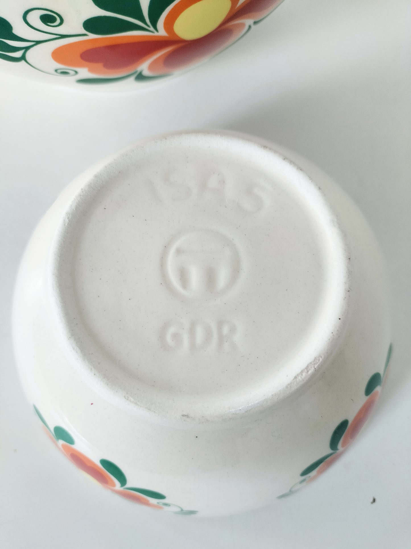 Set de 4 saladiers/ bols en porcelaine GDR